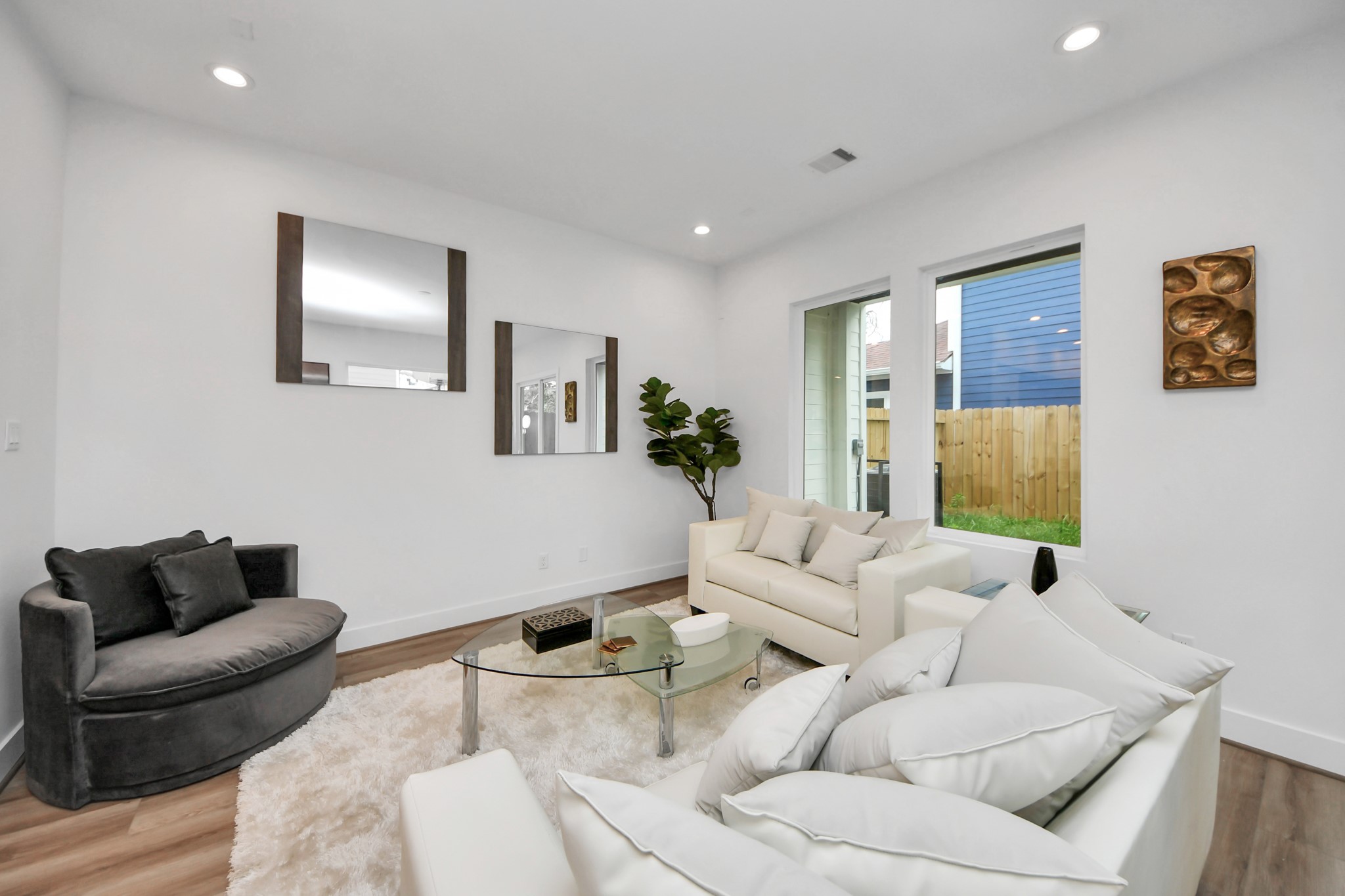 505 Middle Street Property Photo 15