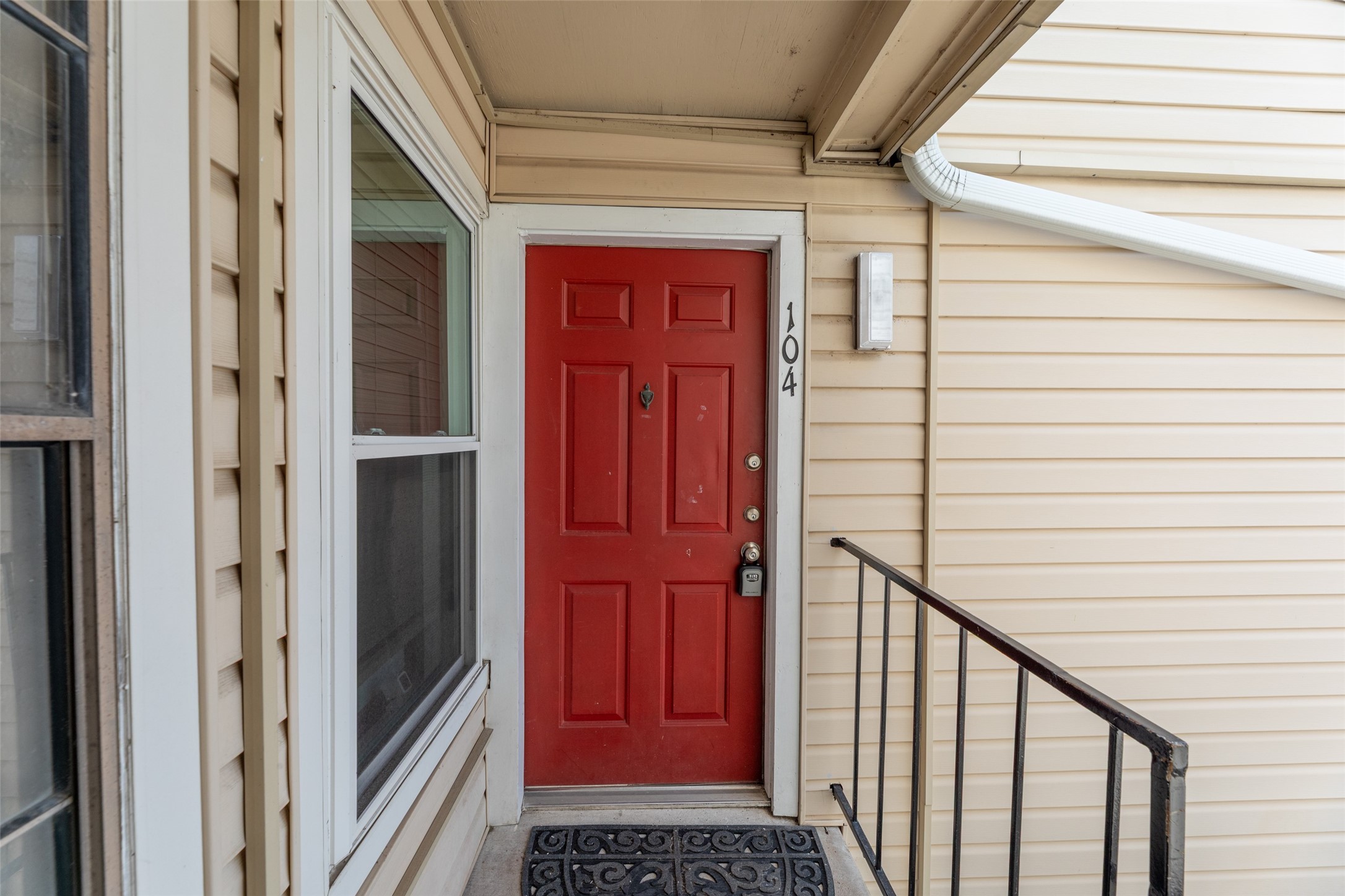 2750 Holly Hall Street 104 Property Photo 3