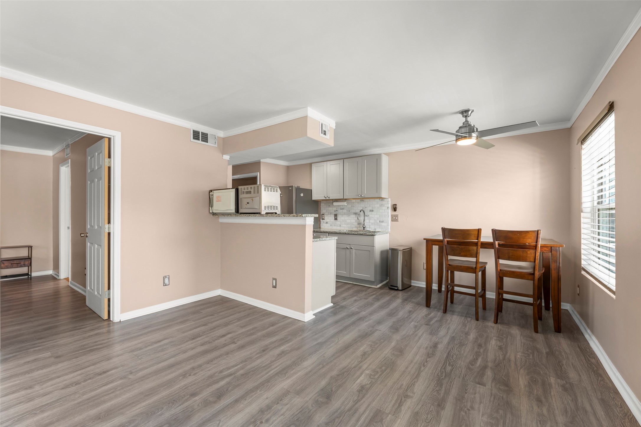 2750 Holly Hall Street 104 Property Photo 7