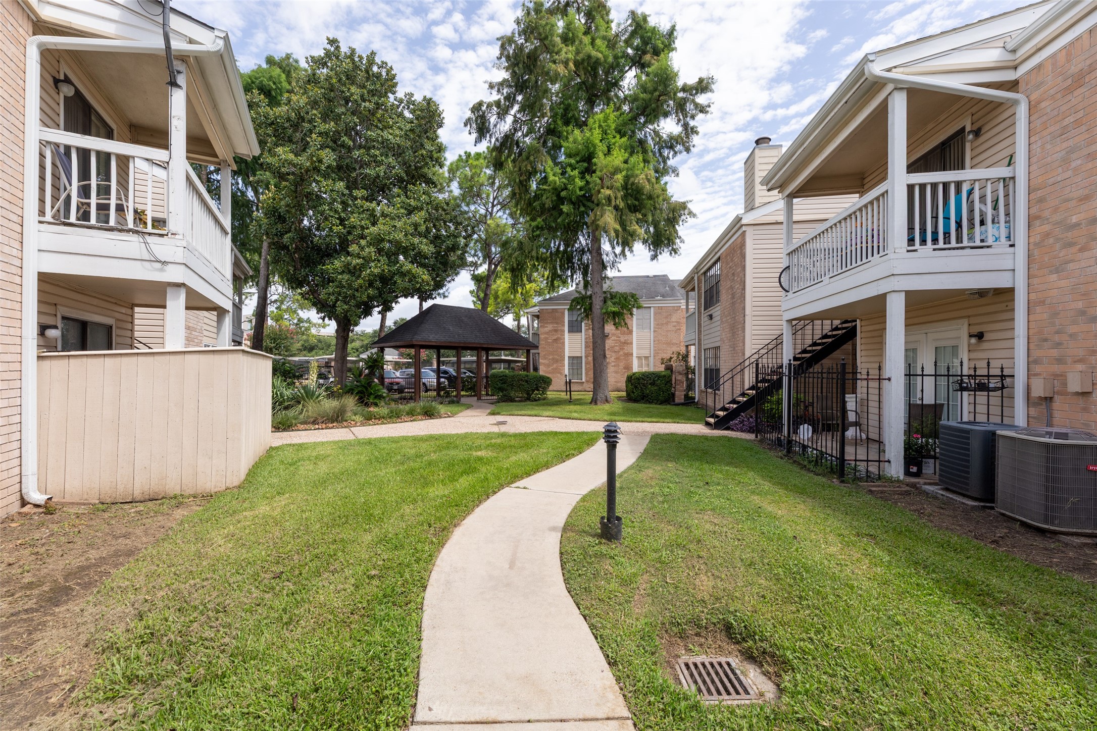2750 Holly Hall Street 104 Property Photo 20