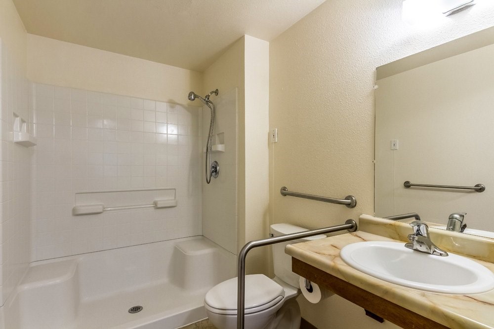 3085 Resort St Property Photo 10