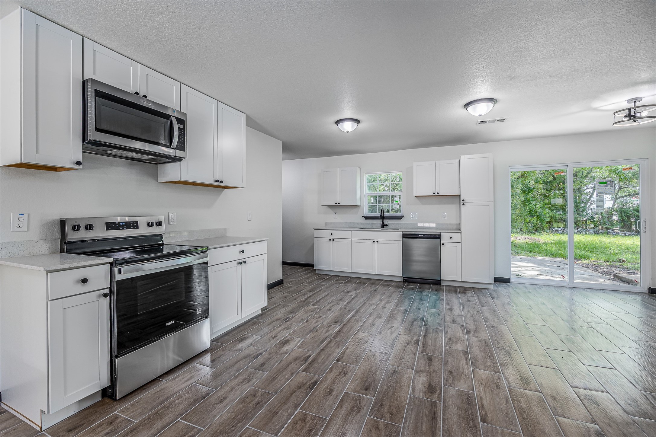 2915 Avenue O Property Photo 15