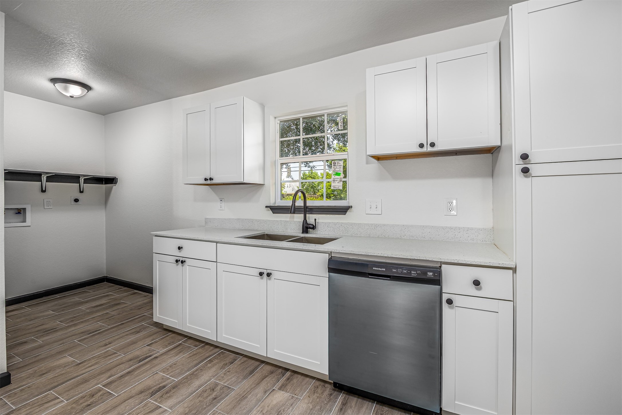 2915 Avenue O Property Photo 16