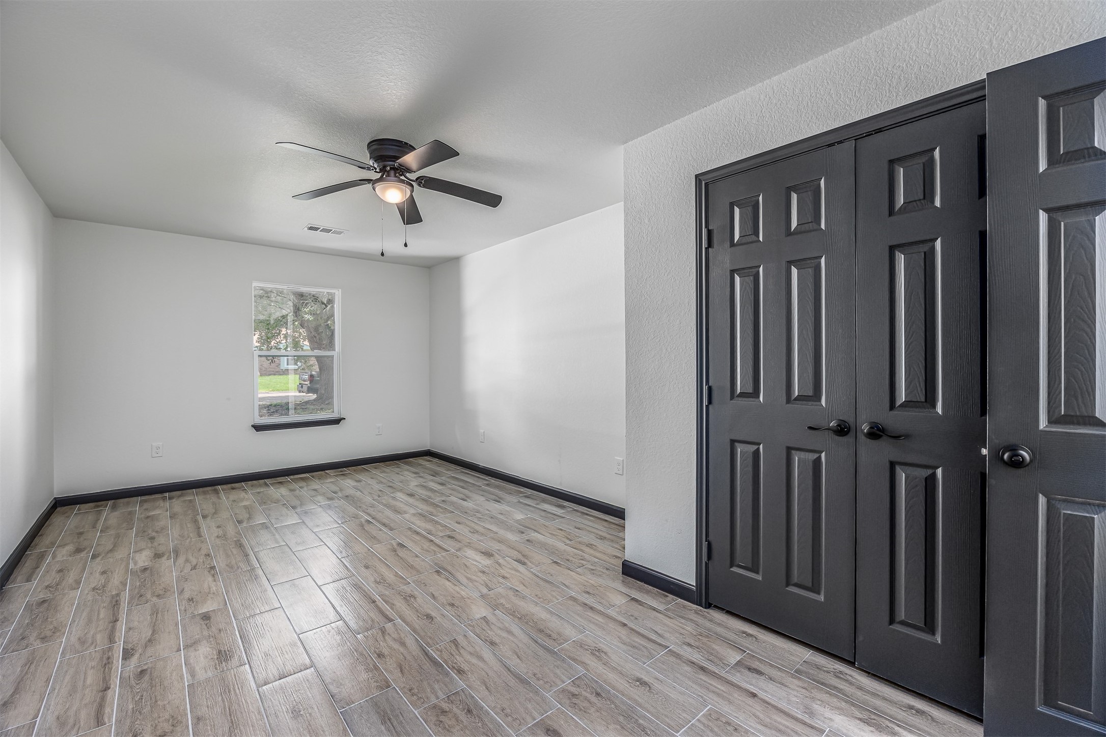 2915 Avenue O Property Photo 24