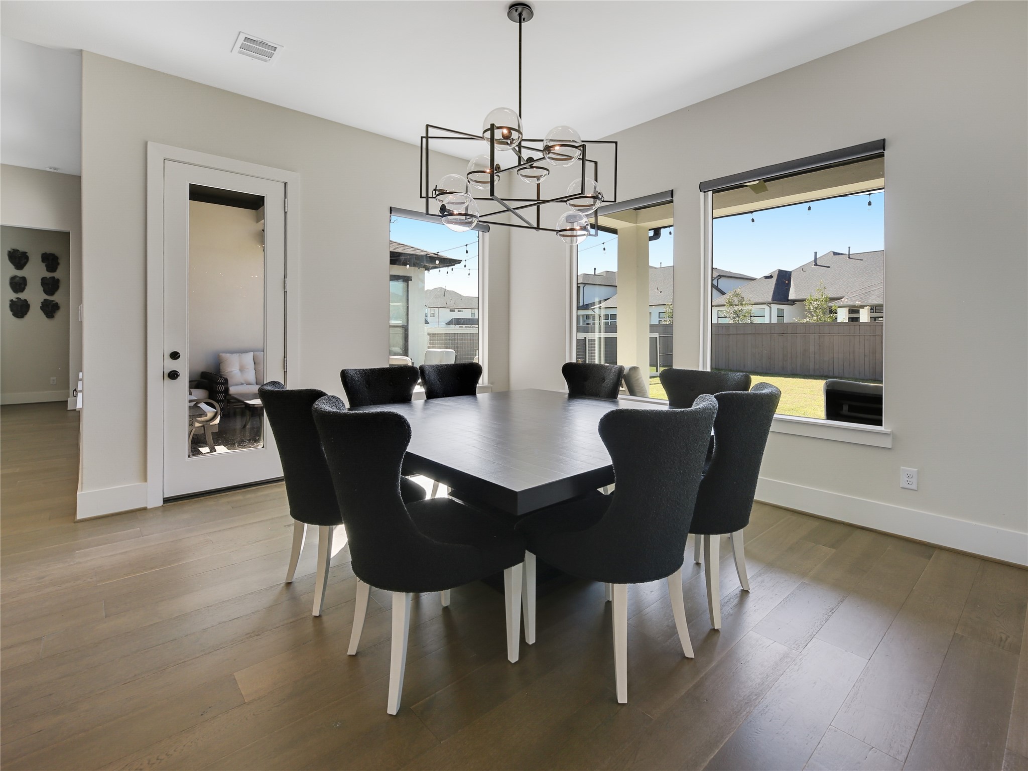 10114 Mariner Oaks Drive Property Photo 16