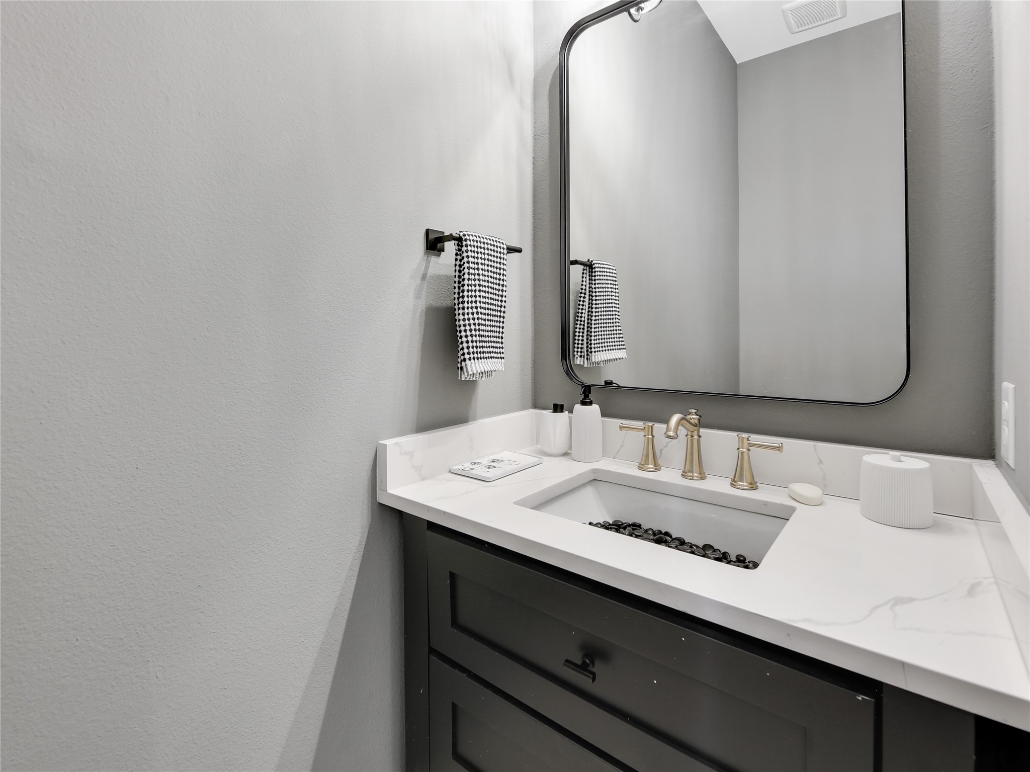 10114 Mariner Oaks Drive Property Photo 32
