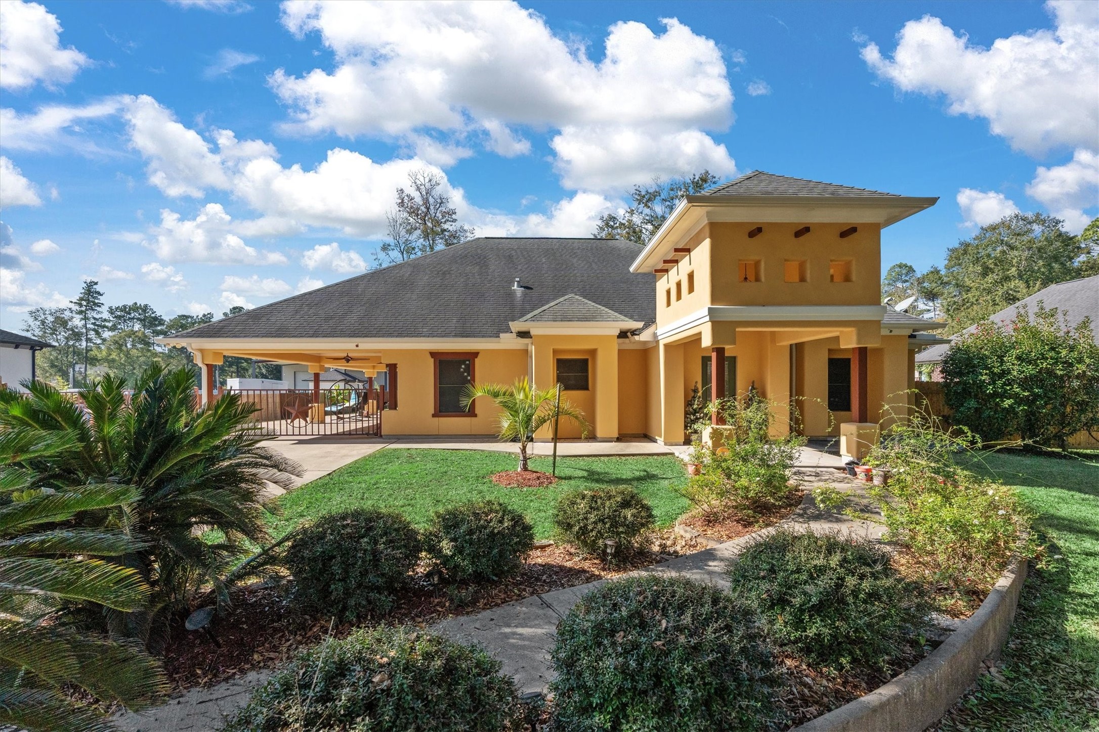 22924 Rio Grande Drive Property Photo 1