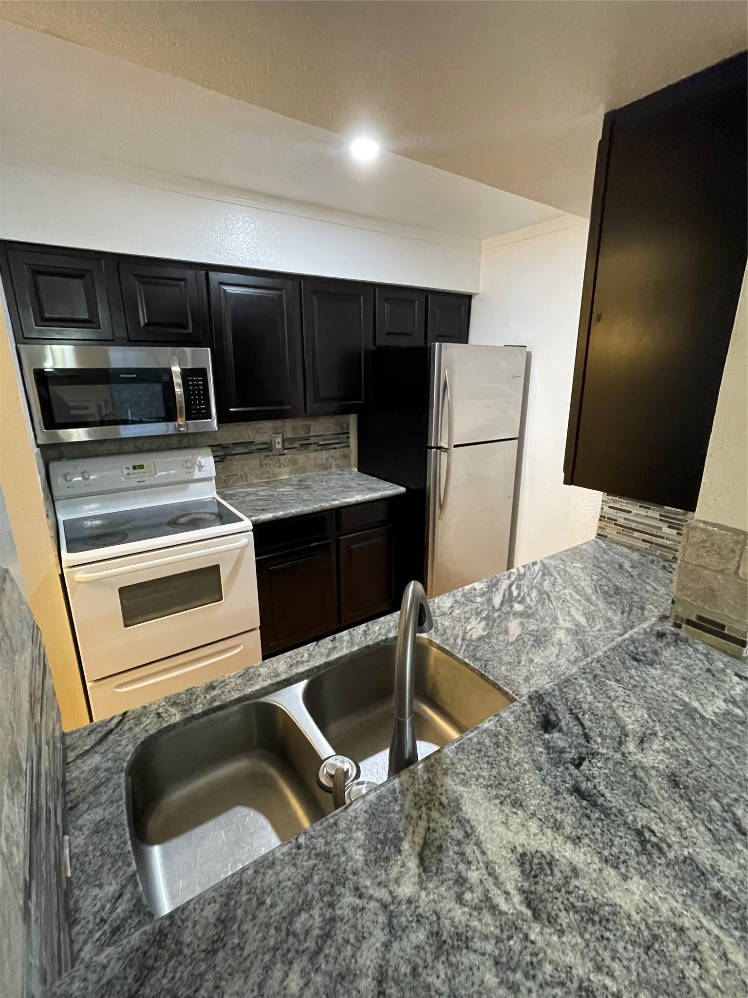 18519 Egret Bay Boulevard 1502 Property Photo 1