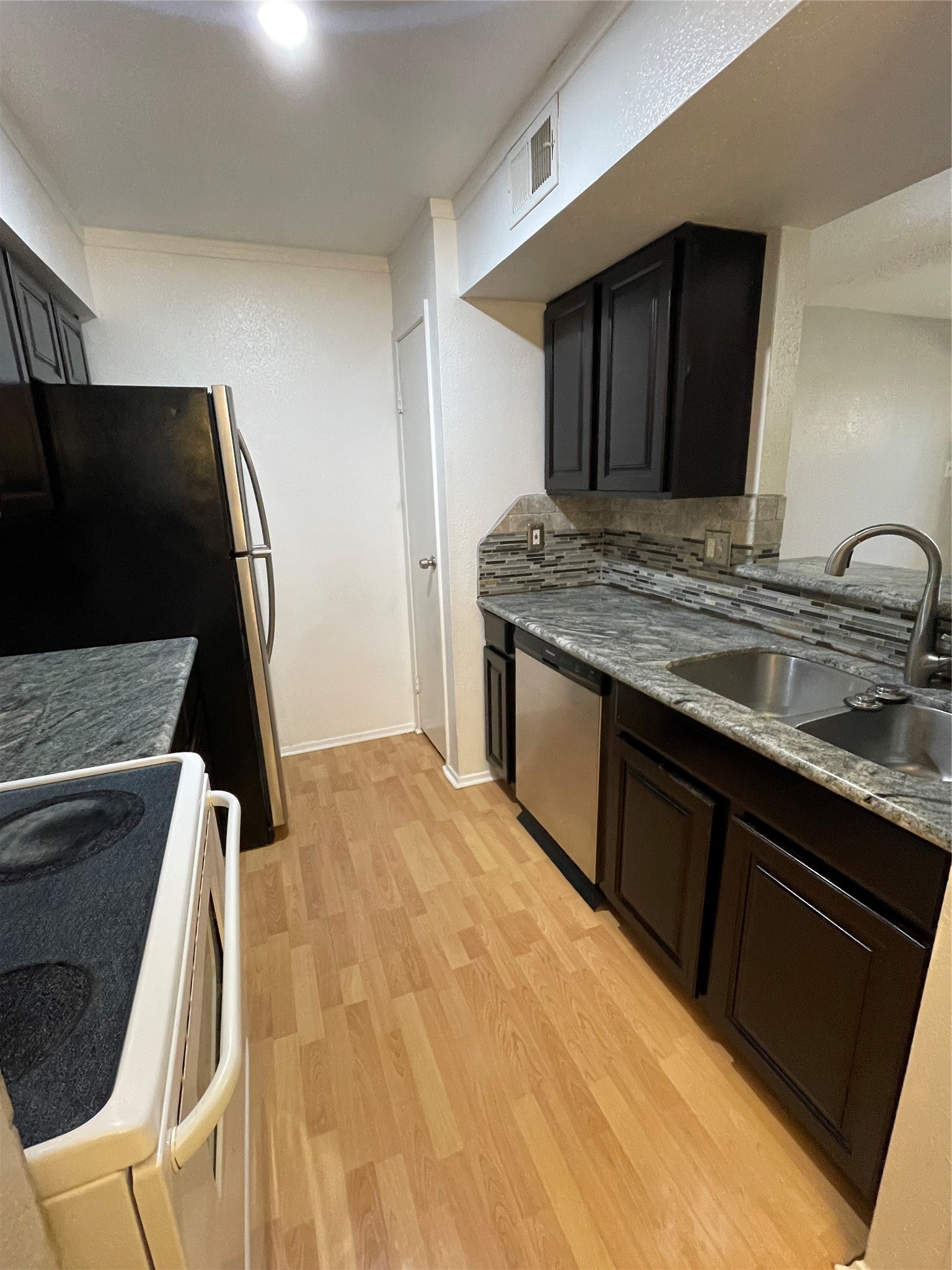18519 Egret Bay Boulevard 1502 Property Photo 4