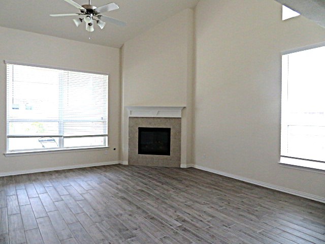 1927 Willow Rock Way Property Photo 5