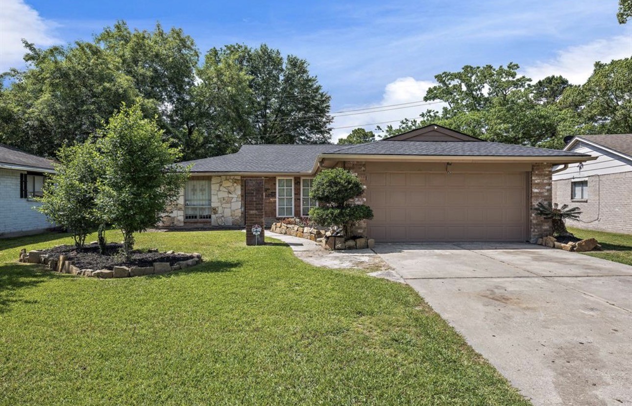 7519 Silent Wood Lane Property Photo 1