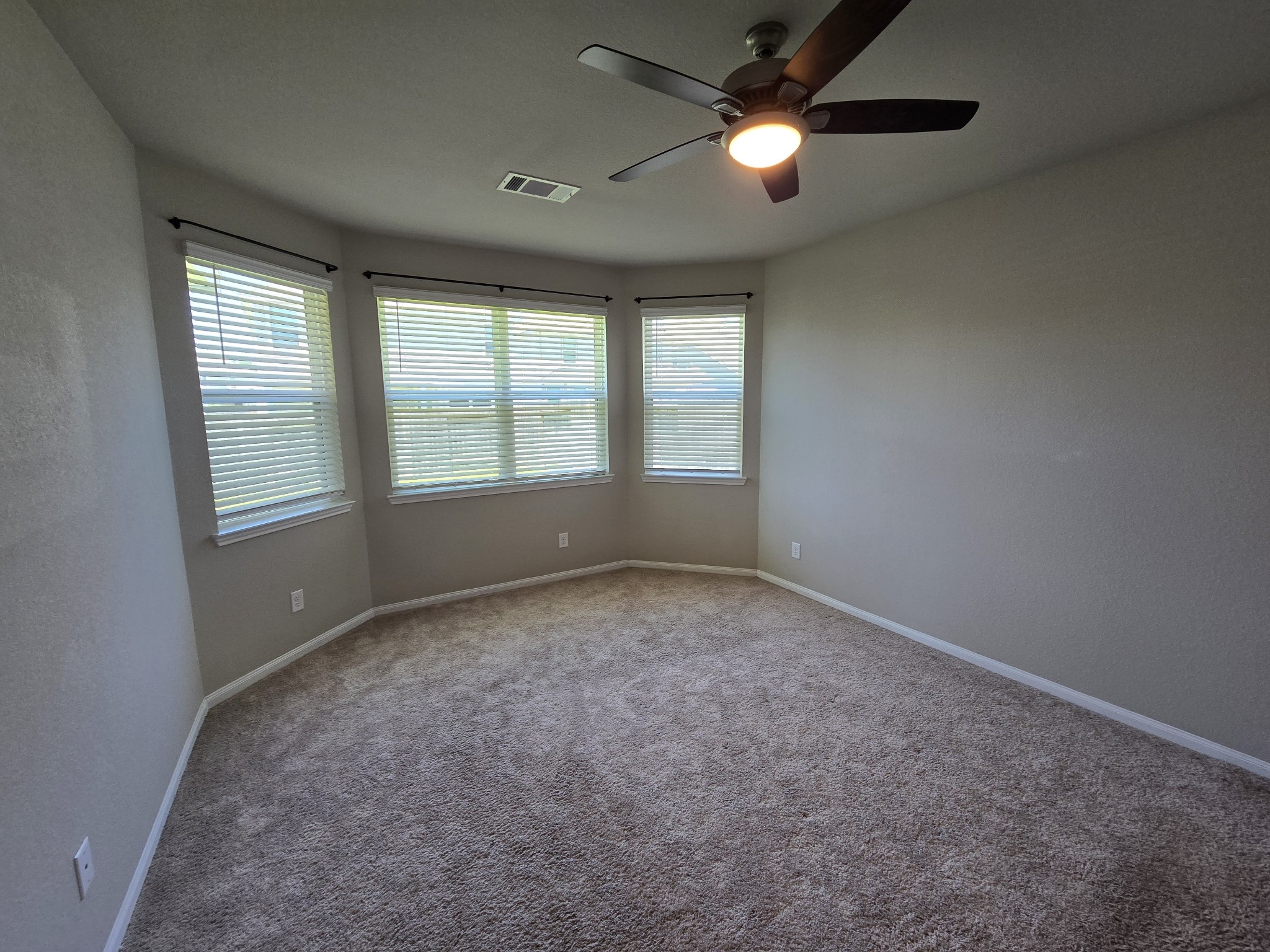 13703 Mariah Drive Property Photo 9