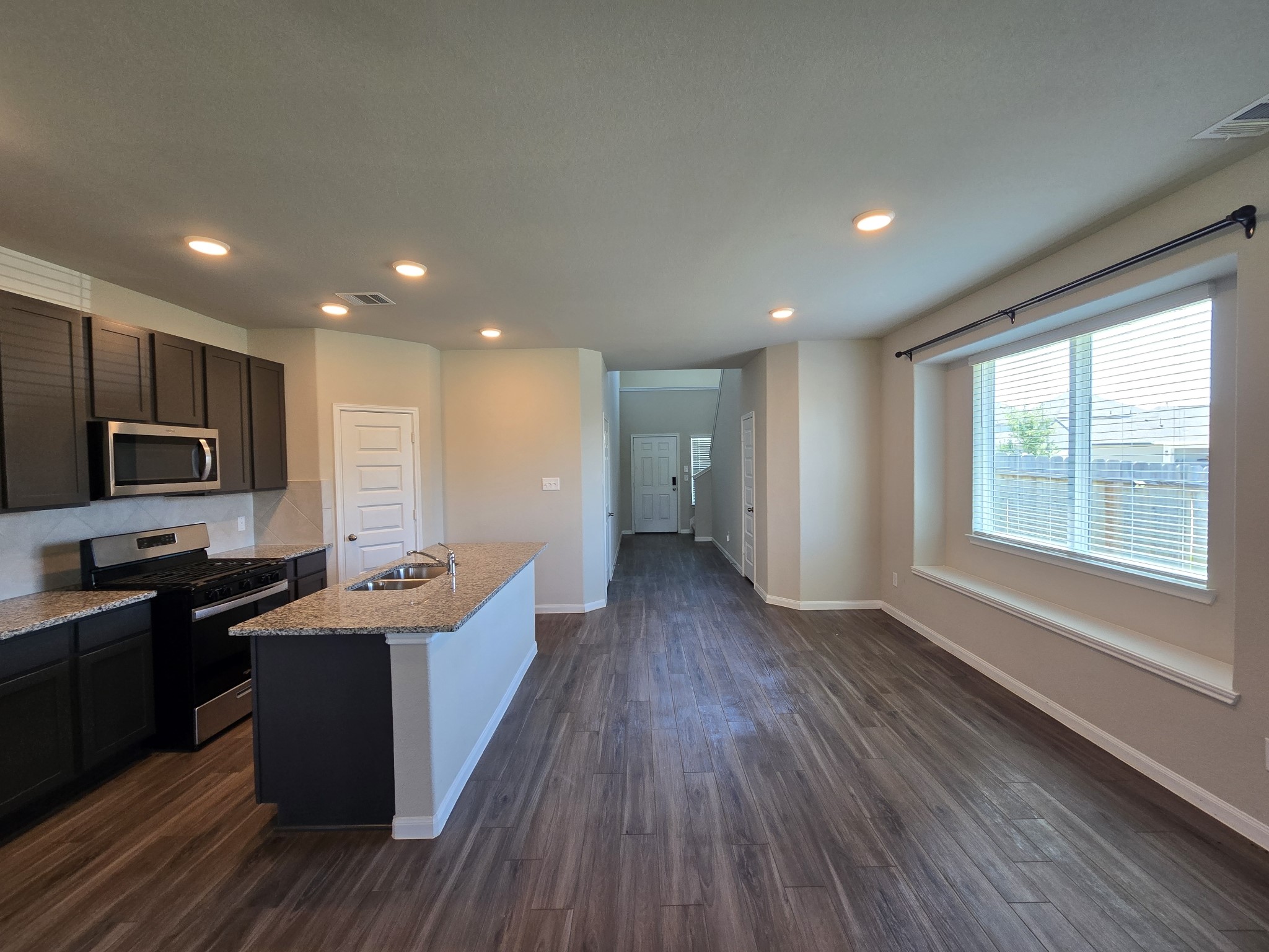 13703 Mariah Drive Property Photo 11