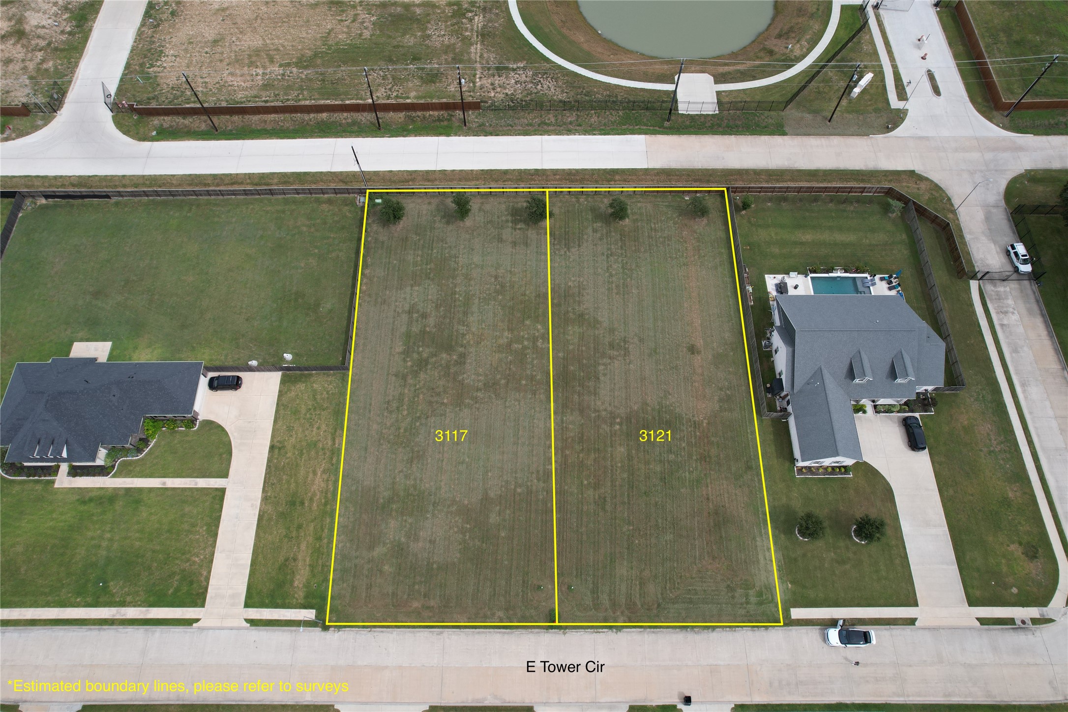 3121 E Tower Circle Property Photo 2
