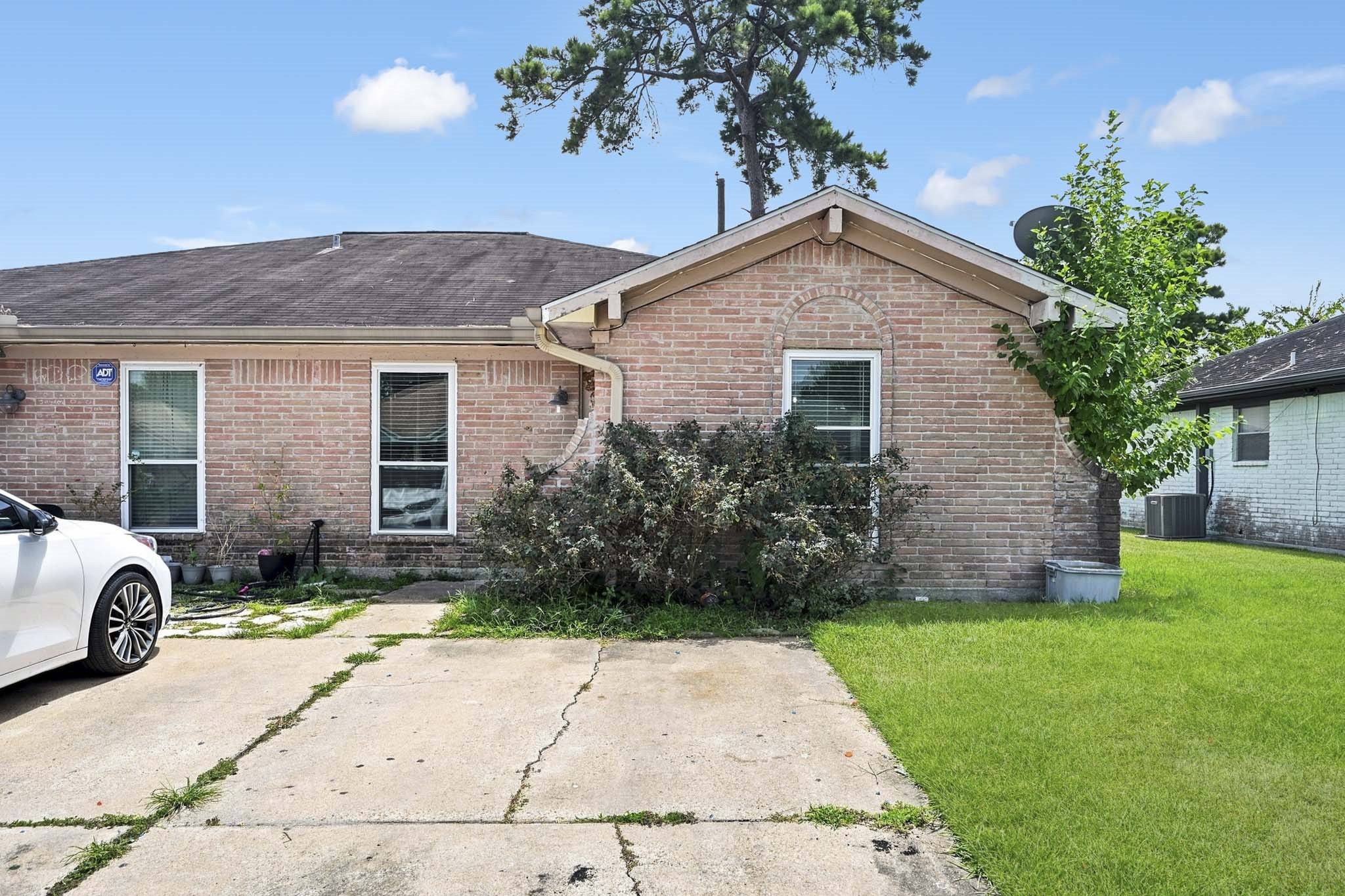 7303 Housman B Property Photo 1