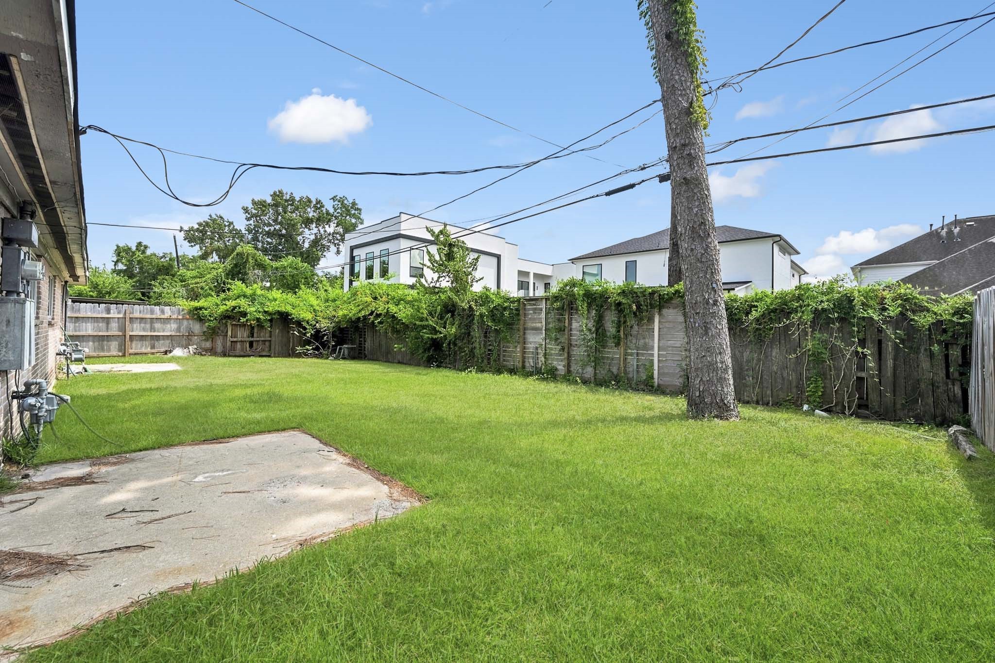7303 Housman B Property Photo 2