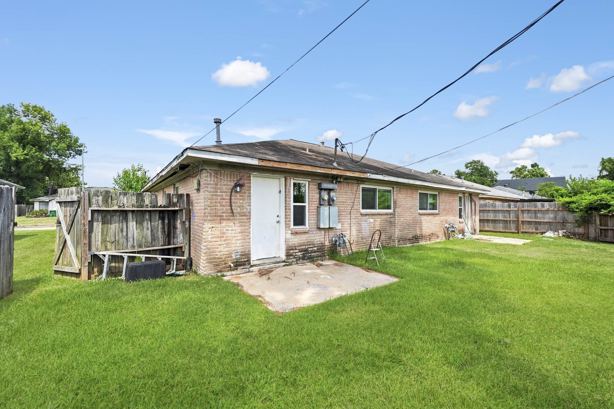 7303 Housman B Property Photo 3