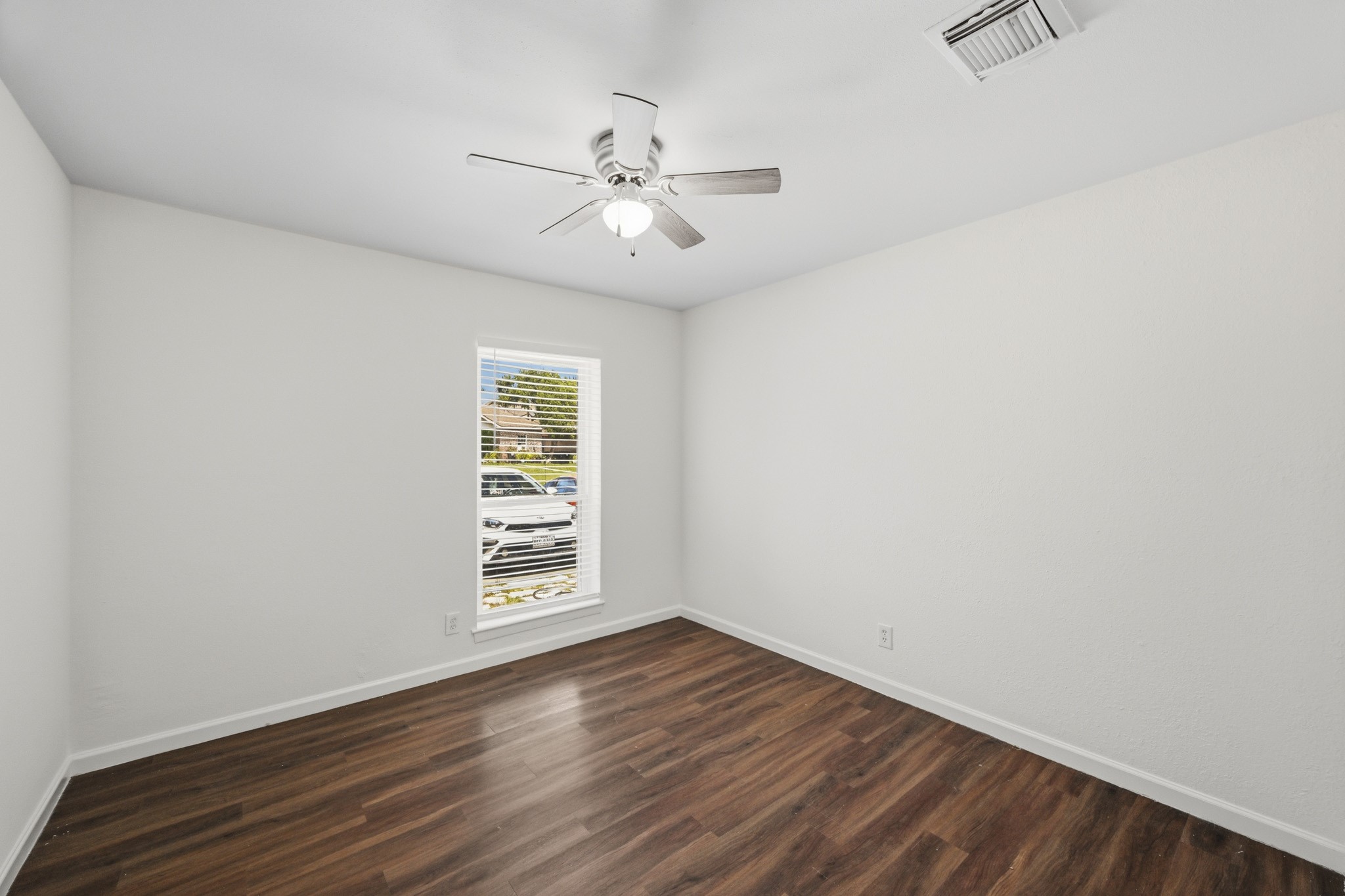 7303 Housman B Property Photo 11