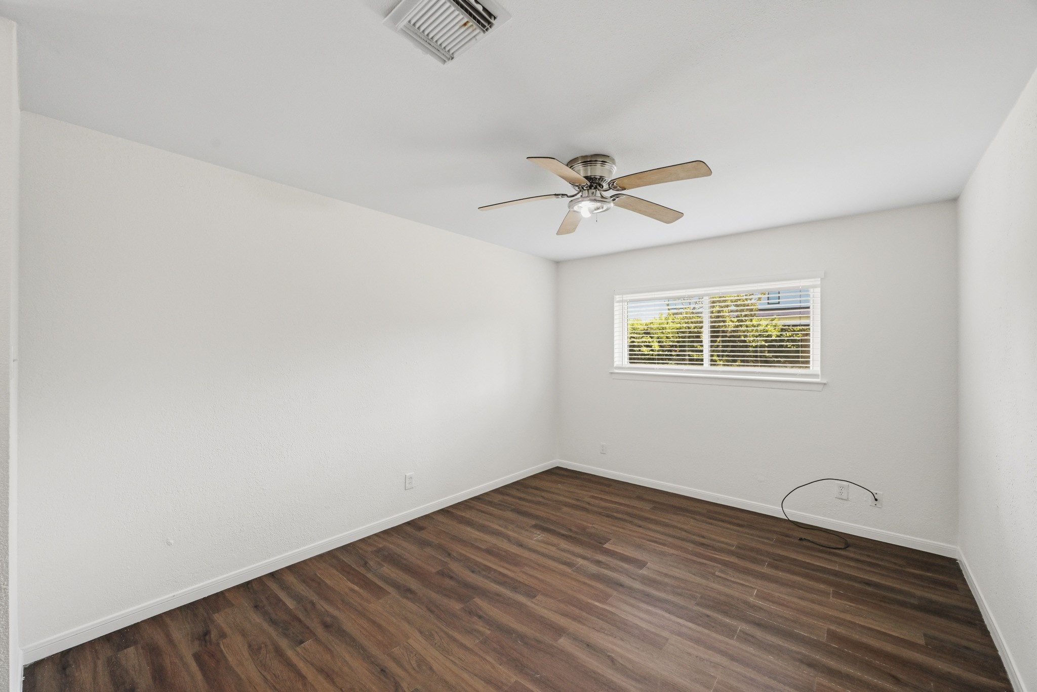 7303 Housman B Property Photo 14