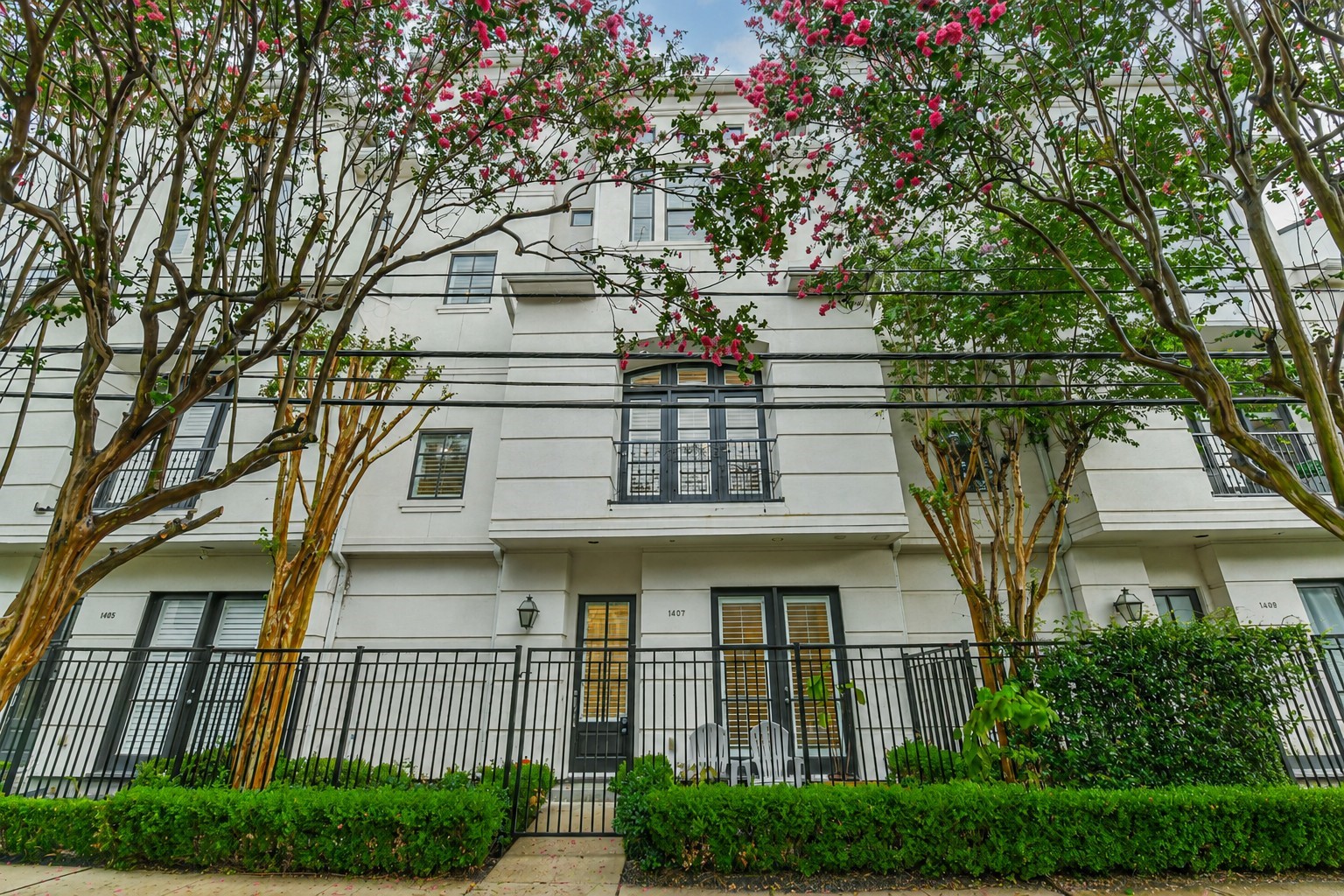 1407 Stanford Street Property Photo 6