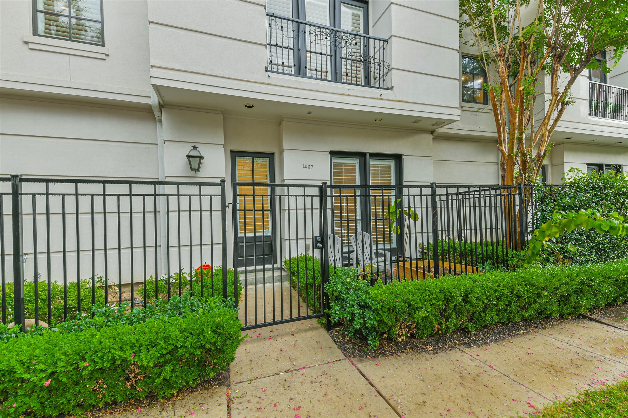 1407 Stanford Street Property Photo 7