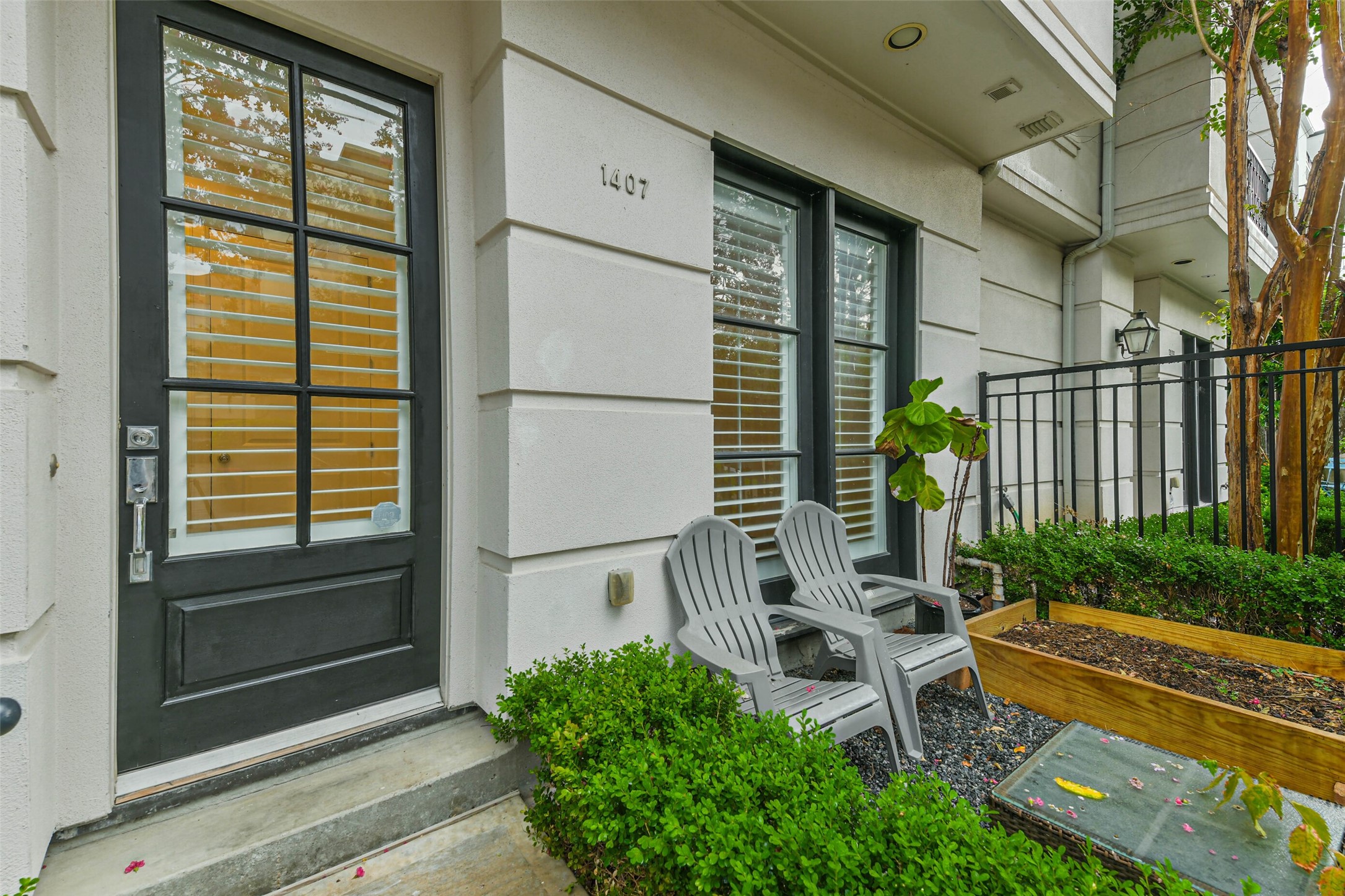 1407 Stanford Street Property Photo 8