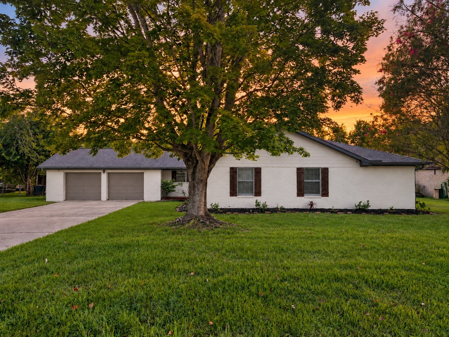 4425 Burditt Street Property Photo 1