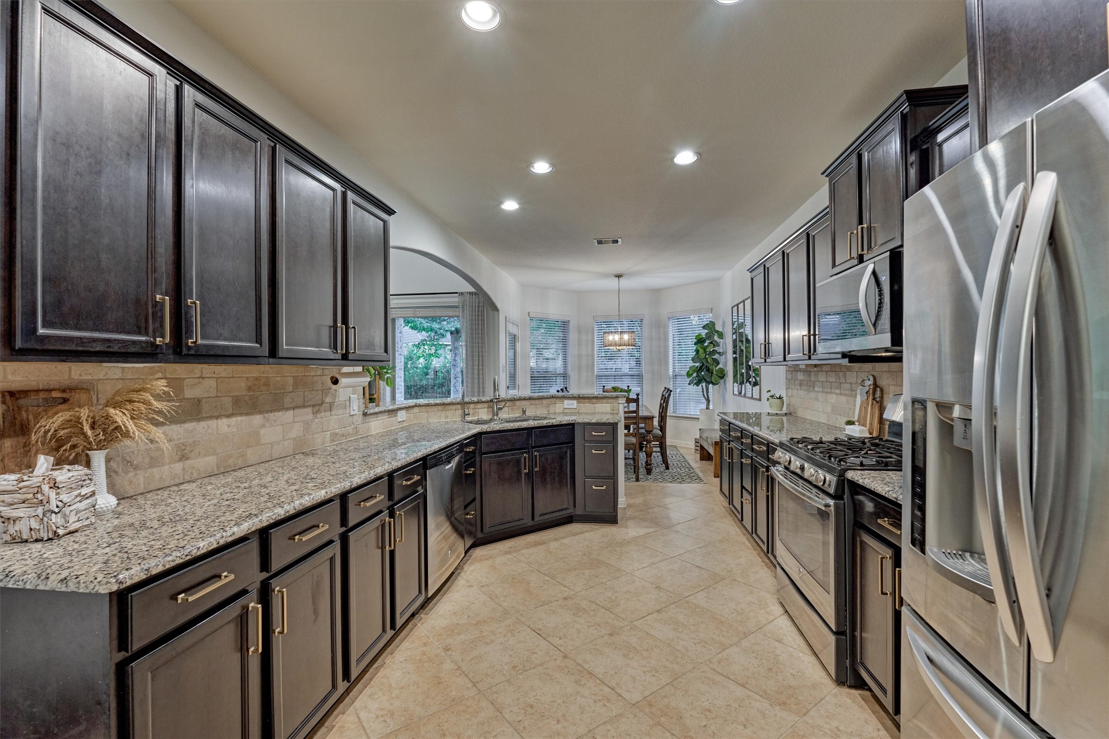 137 Jaxxon Pointe Drive Property Photo 12