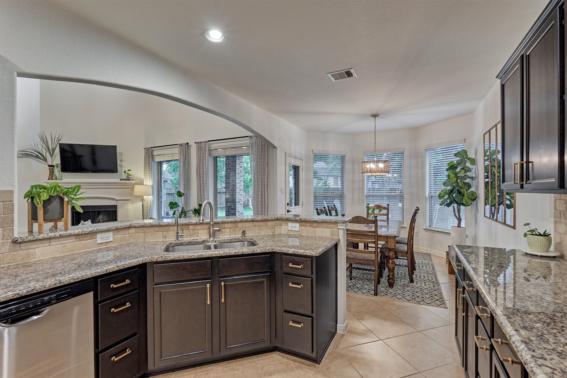 137 Jaxxon Pointe Drive Property Photo 16