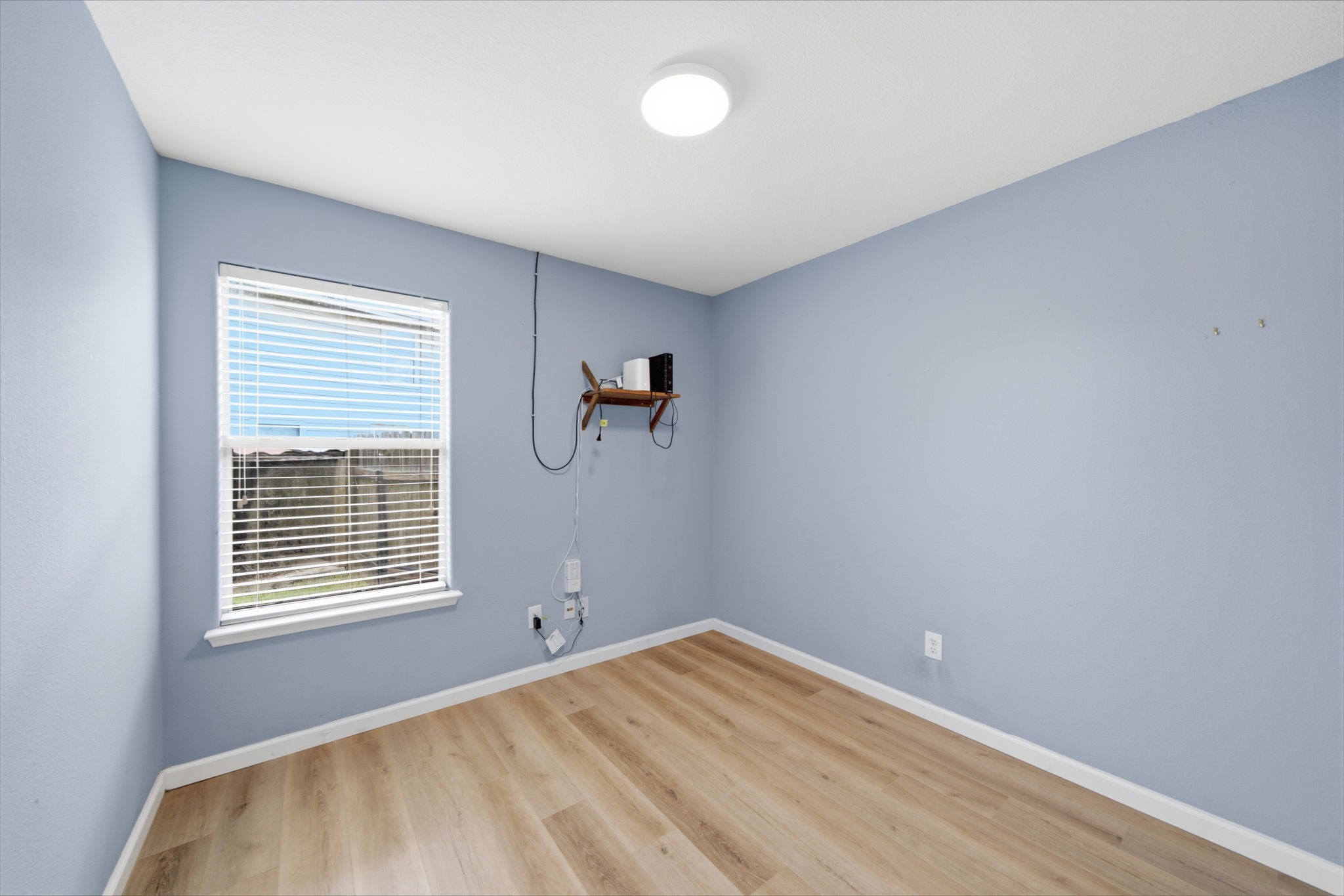 6834 Rambling Brook Lane Property Photo 6