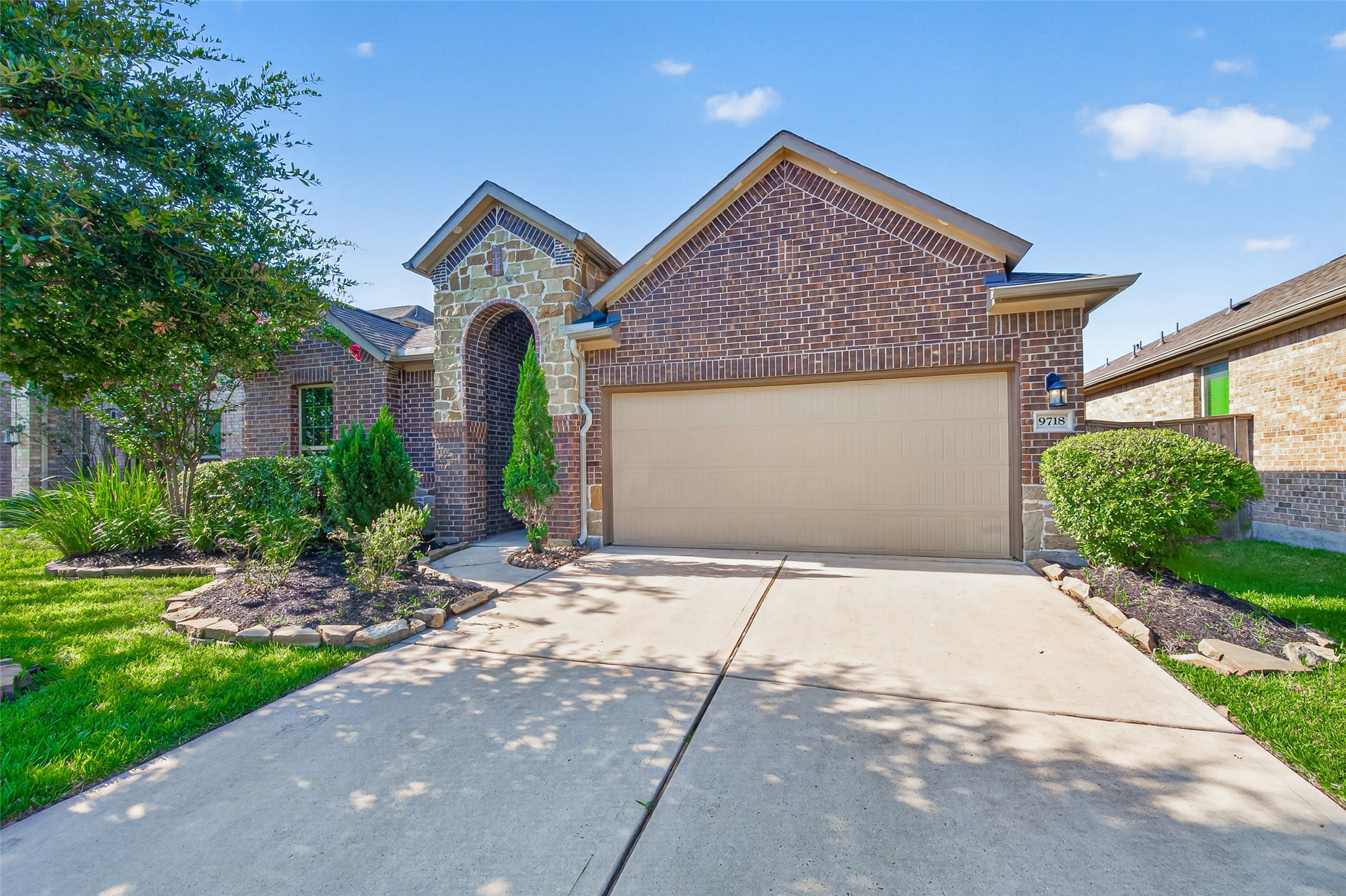 9718 Justin Ridge Lane Property Photo