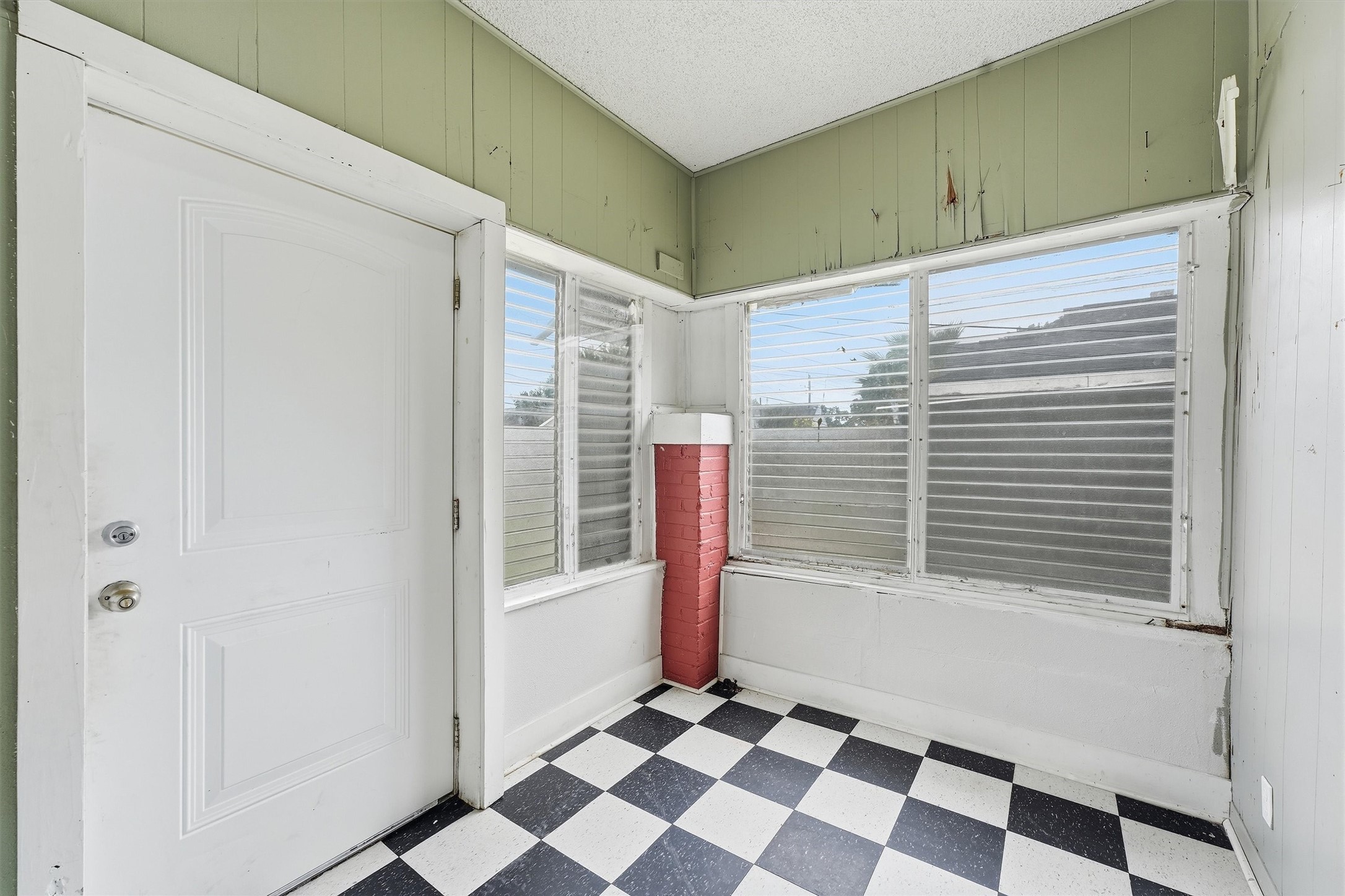 5709 Sherman Street Property Photo 4