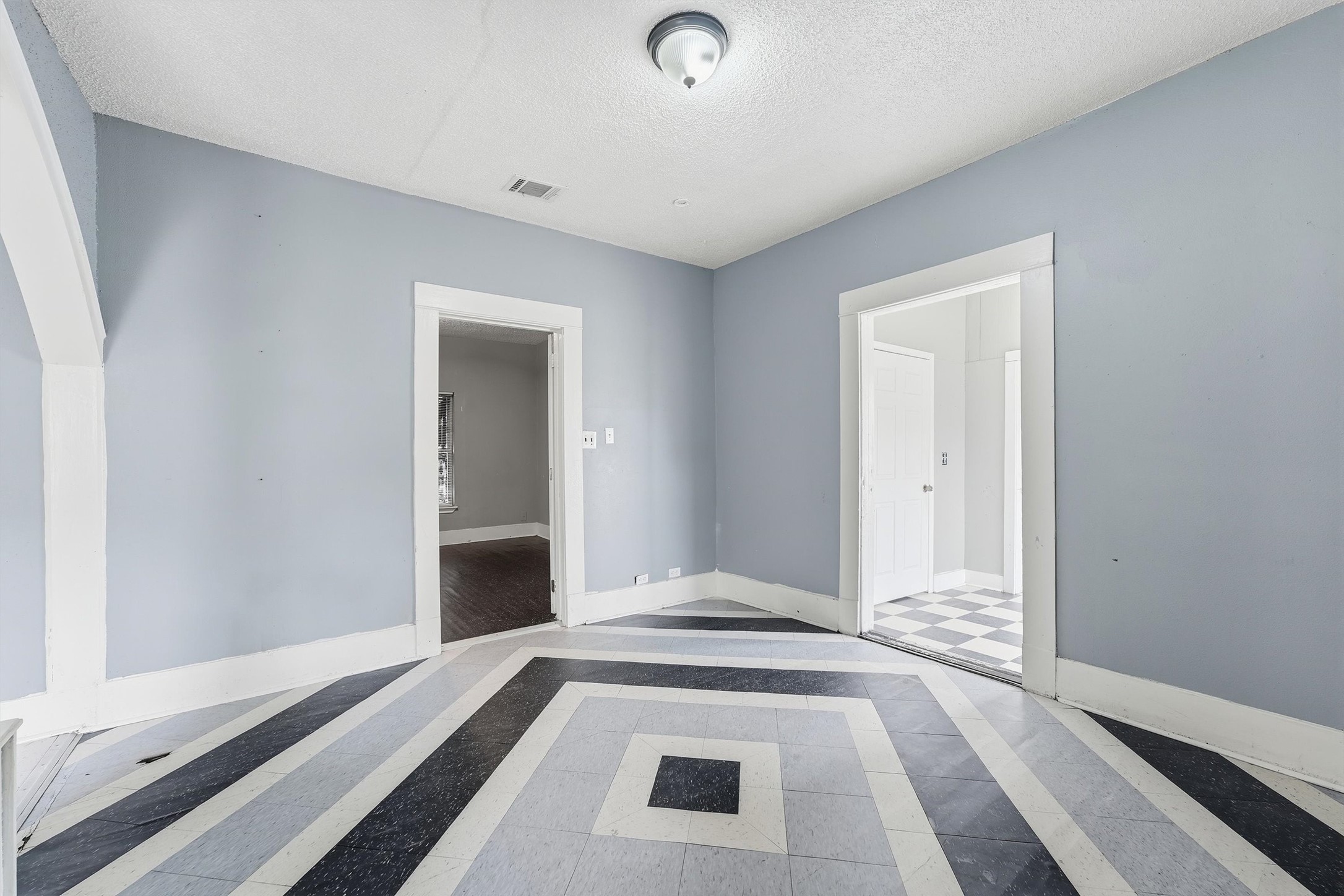 5709 Sherman Street Property Photo 7