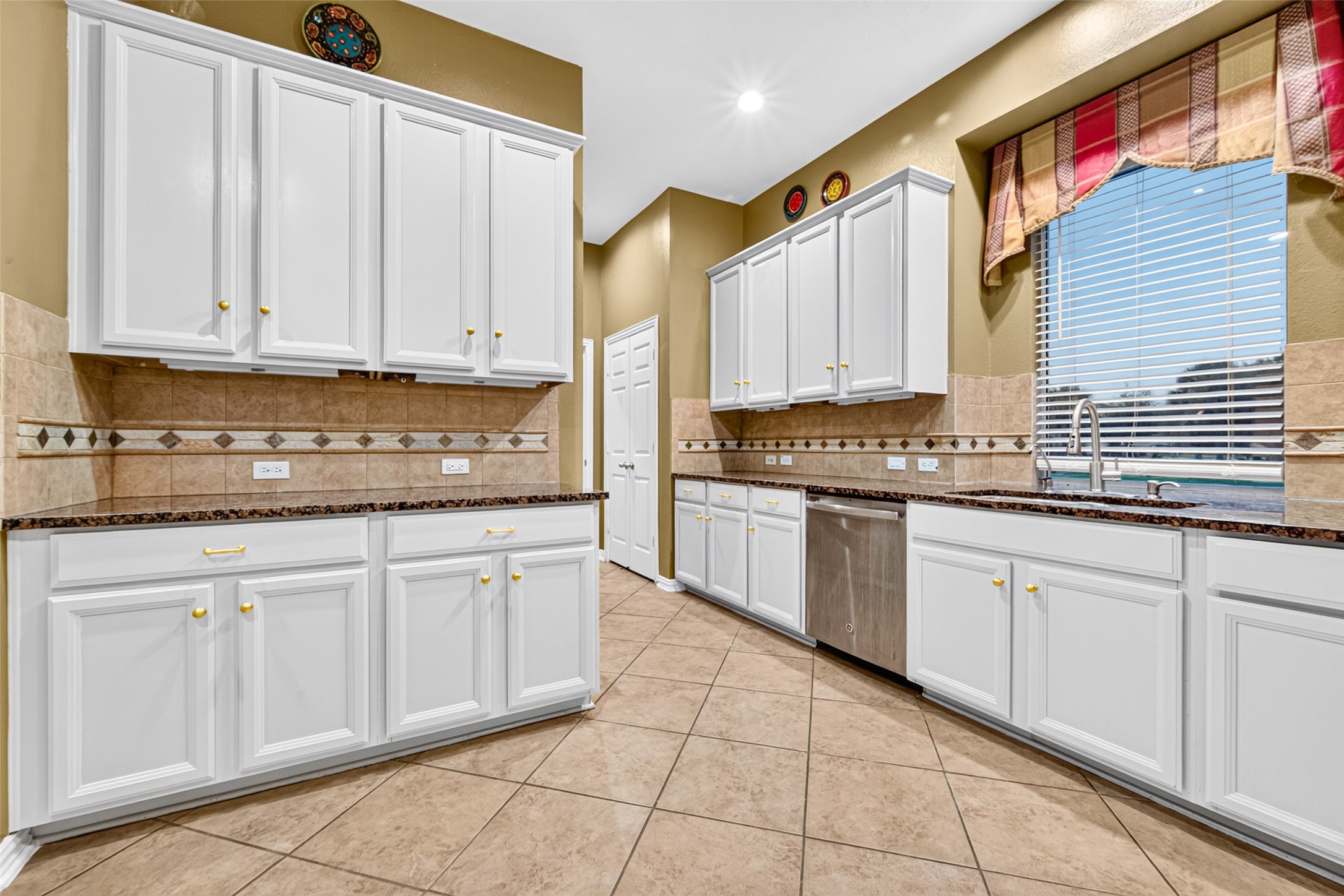 14242 Ashmore Reef Court Property Photo 21