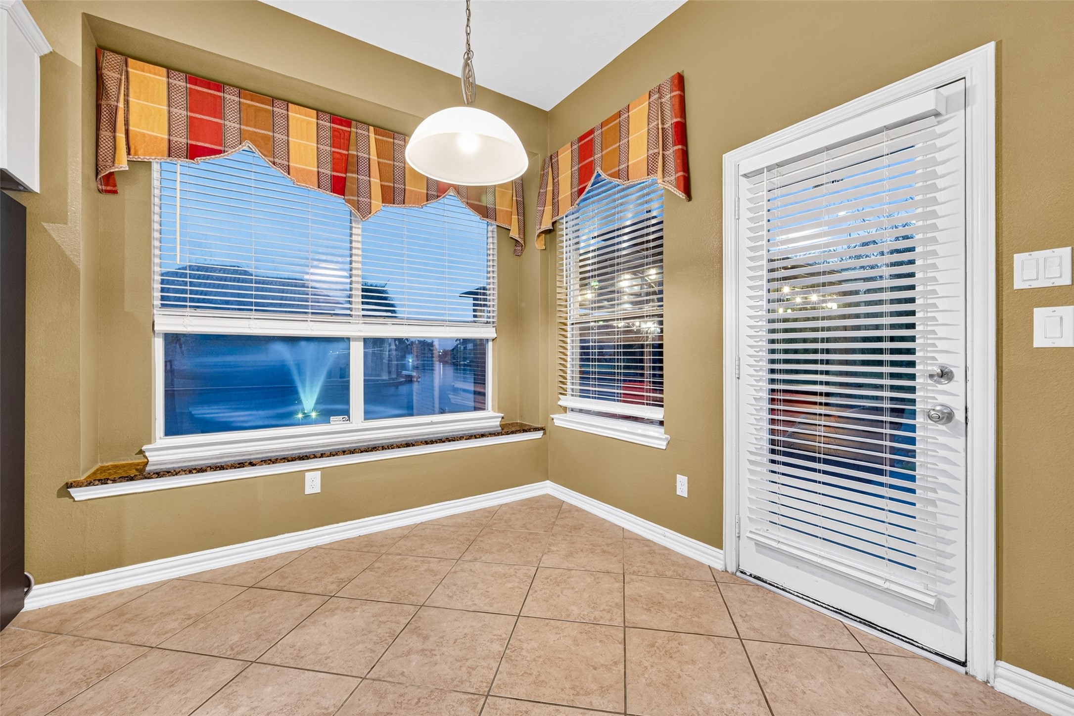 14242 Ashmore Reef Court Property Photo 25