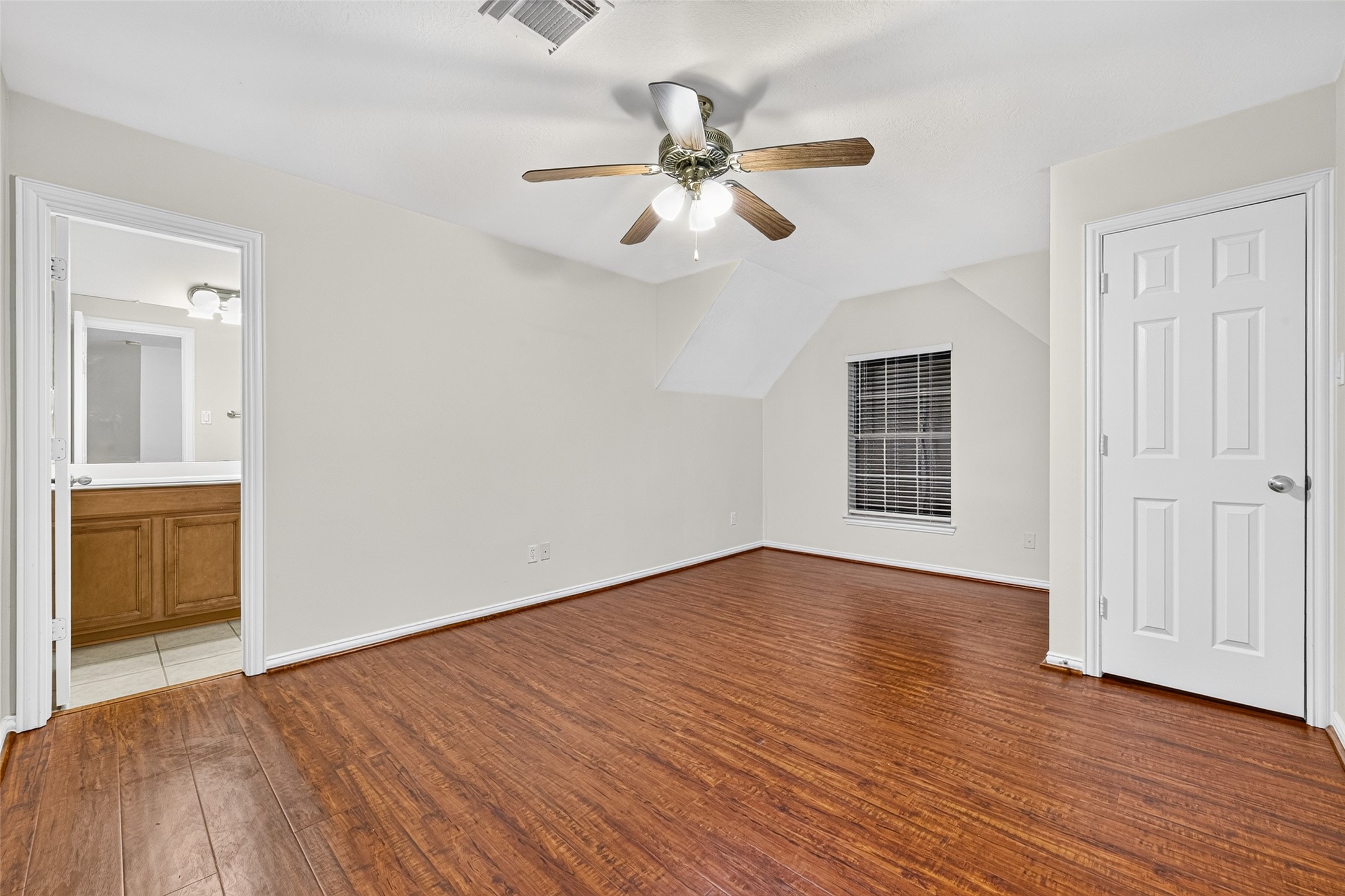 14242 Ashmore Reef Court Property Photo 38