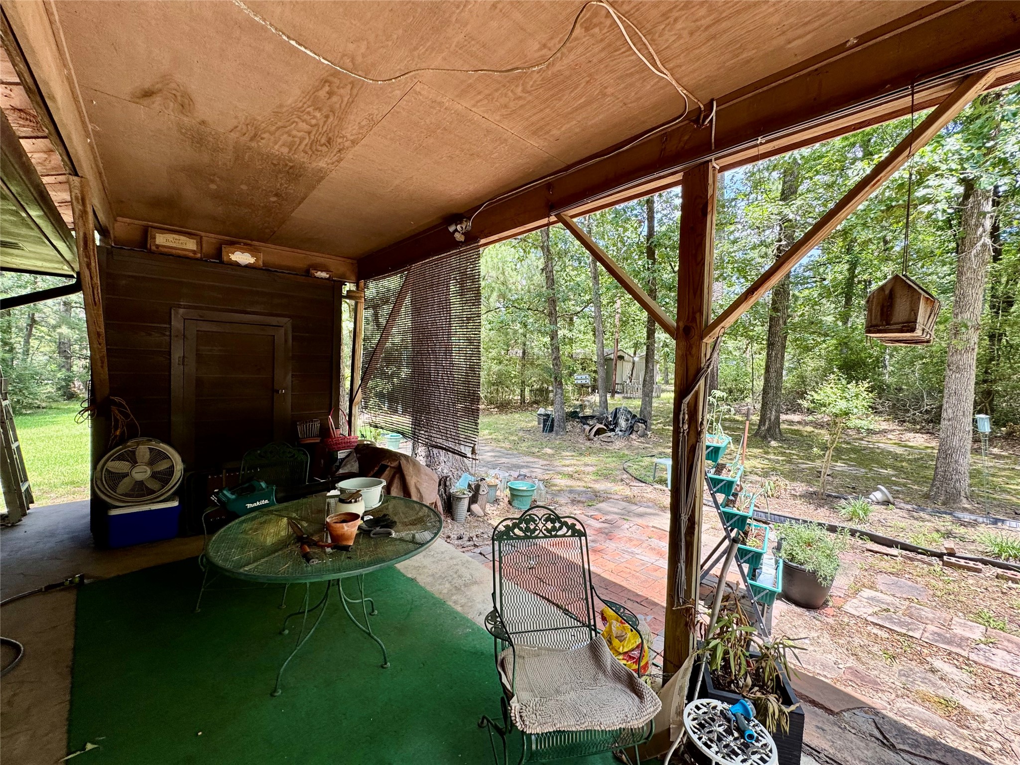 1347 Cardinal Lane Property Photo 29