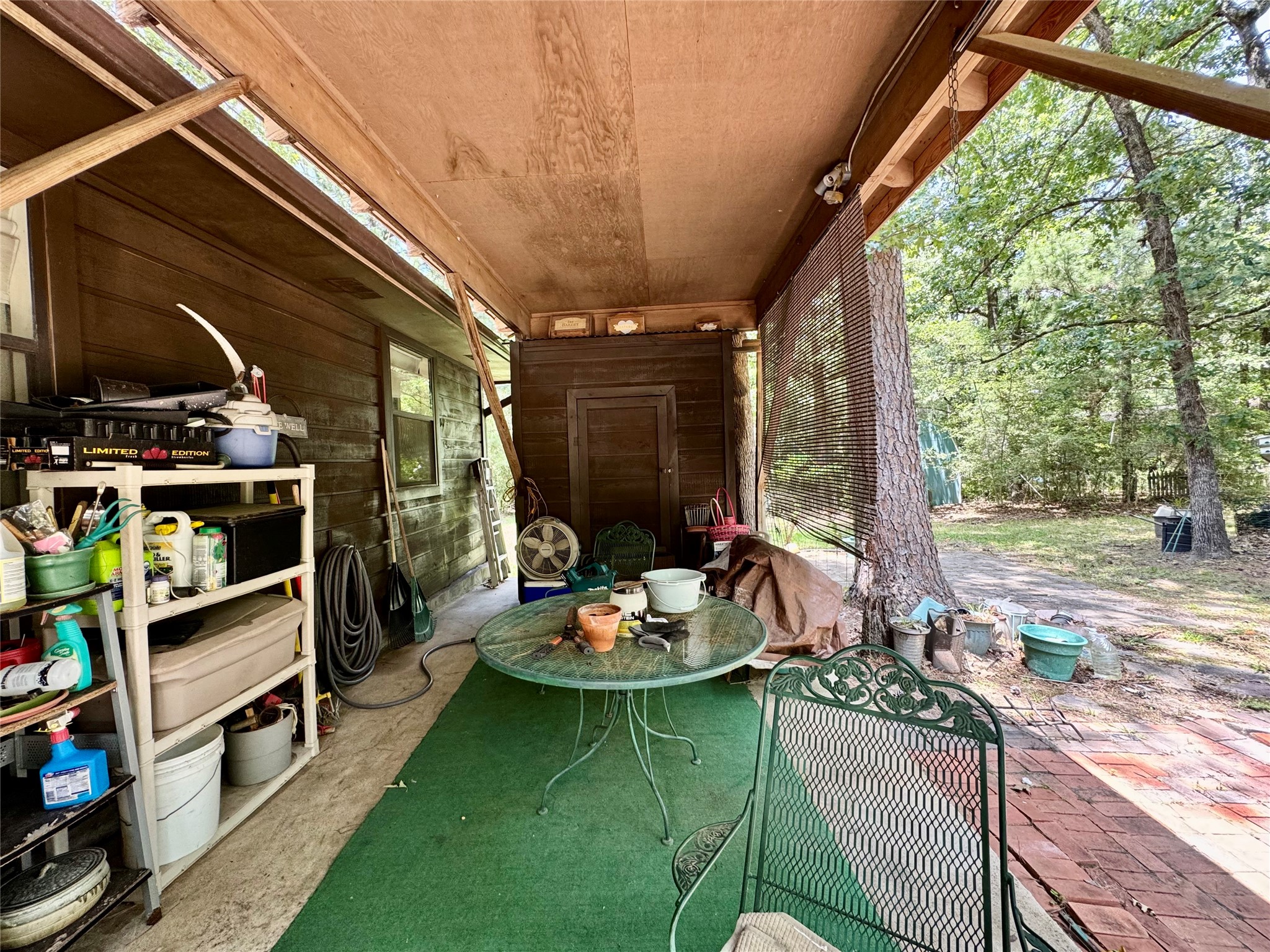 1347 Cardinal Lane Property Photo 30