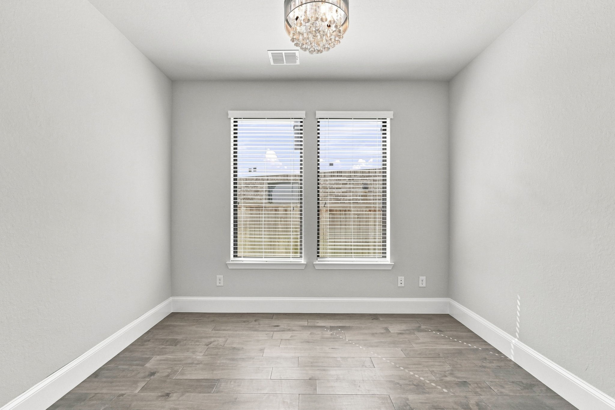 15026 Joe Lair Drive Property Photo 11