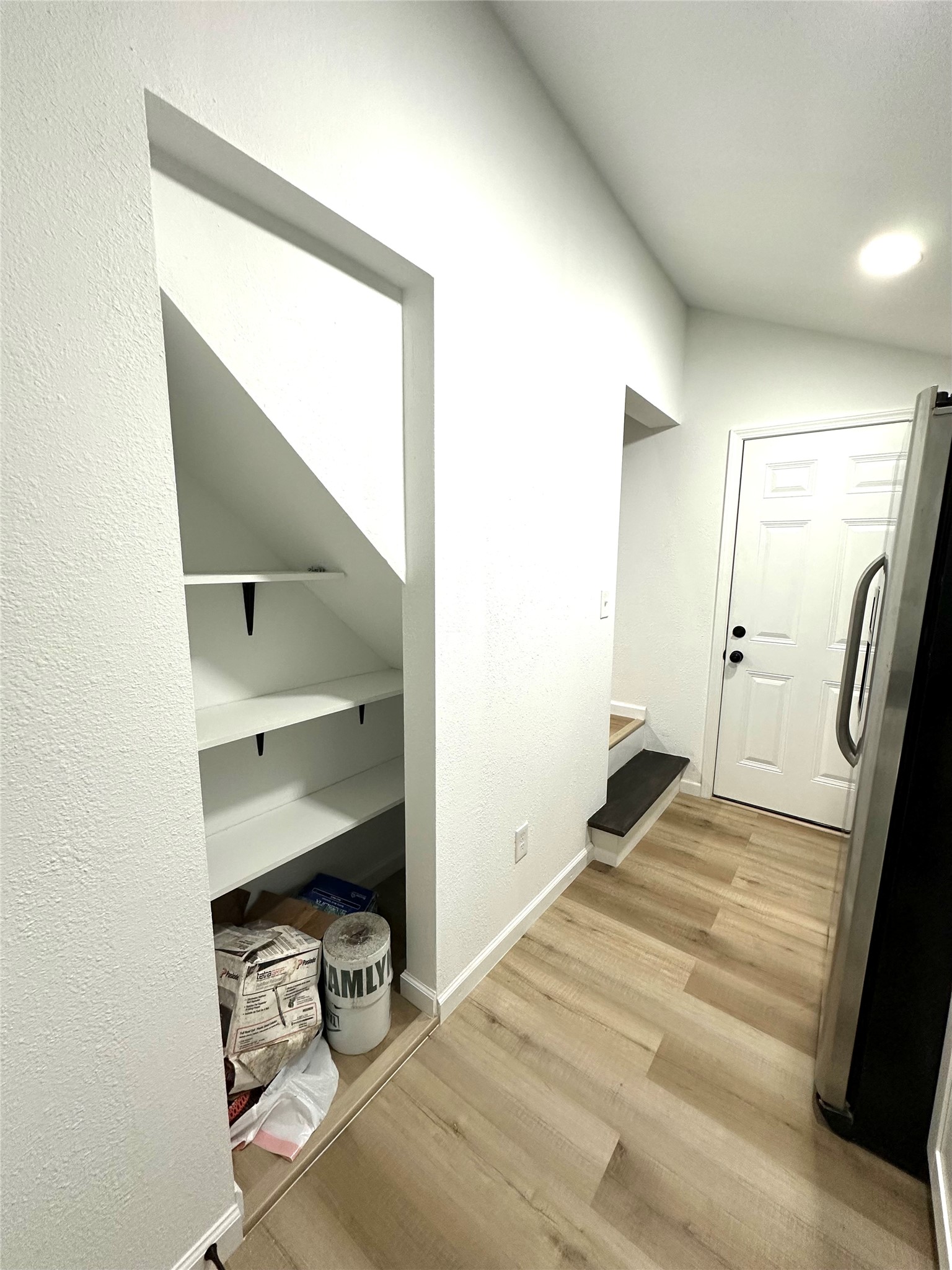 32 Farrell Street C Property Photo 6