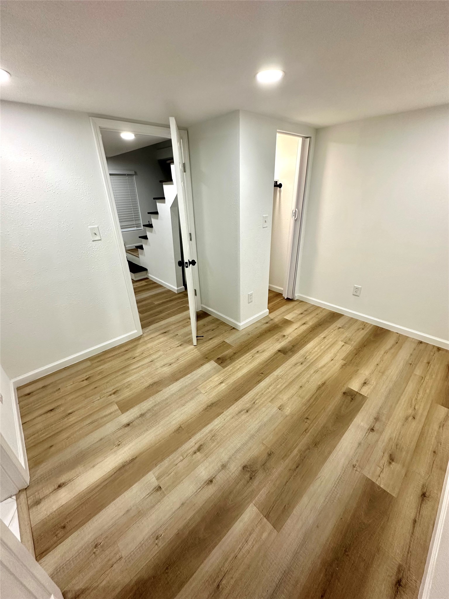 32 Farrell Street C Property Photo 9
