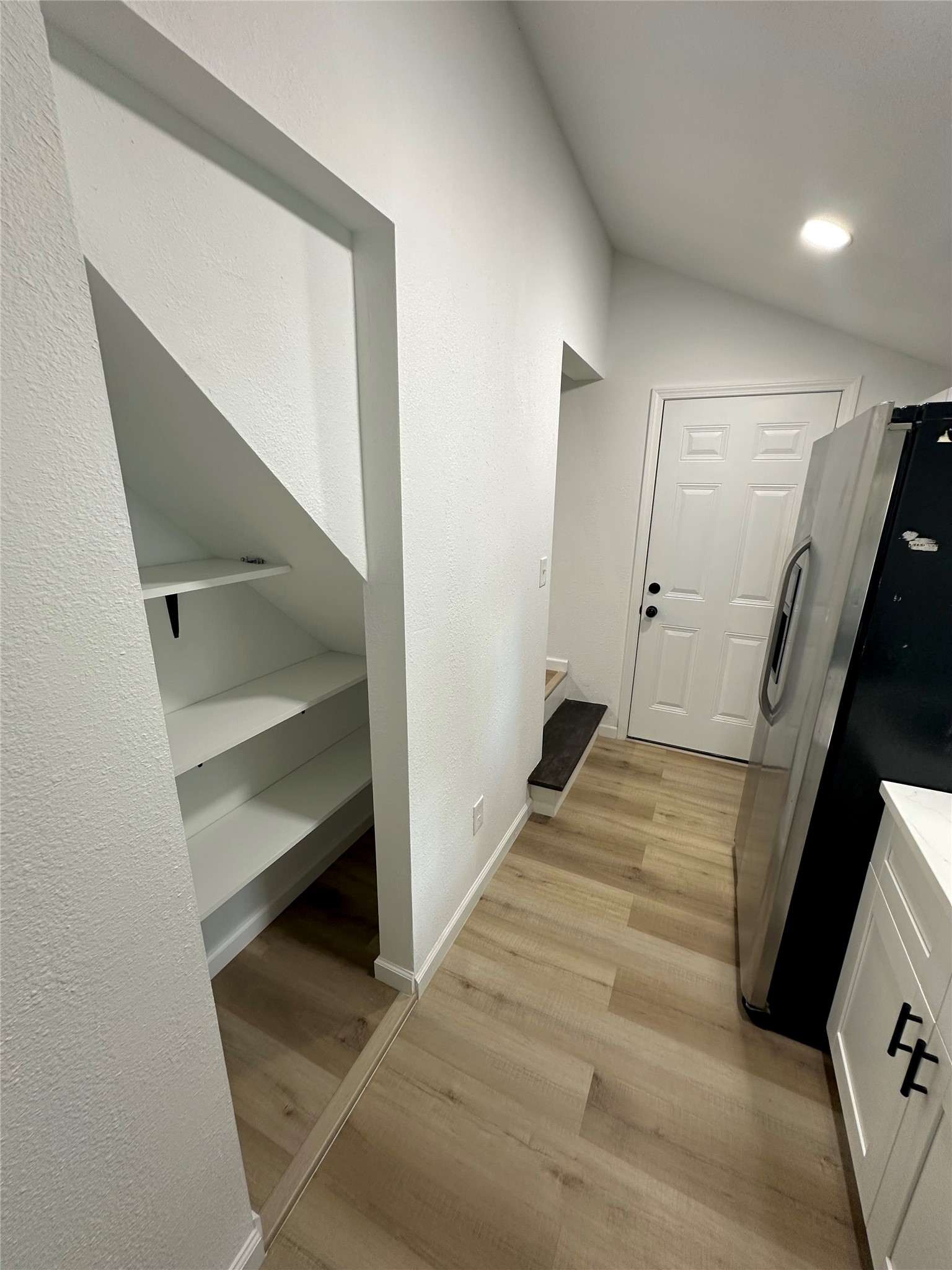 32 Farrell Street C Property Photo 14