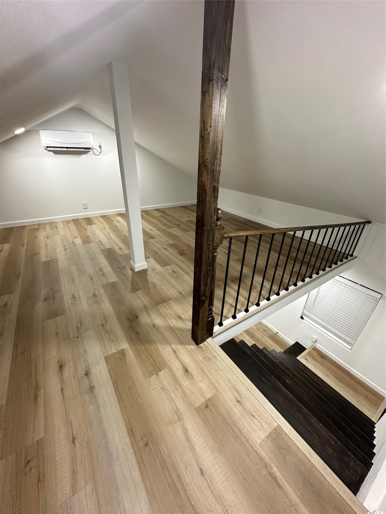32 Farrell Street C Property Photo 18