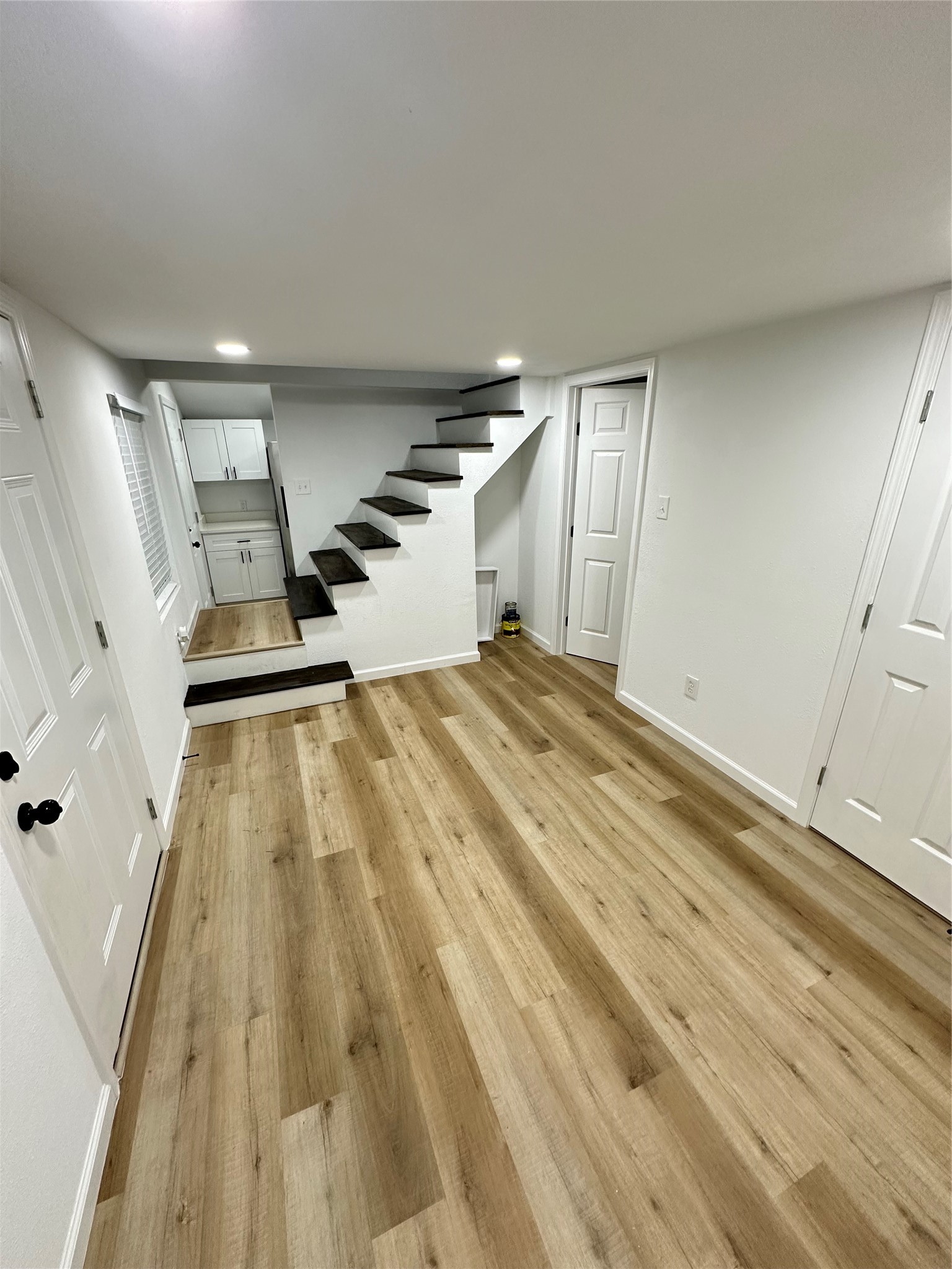 32 Farrell Street C Property Photo 21