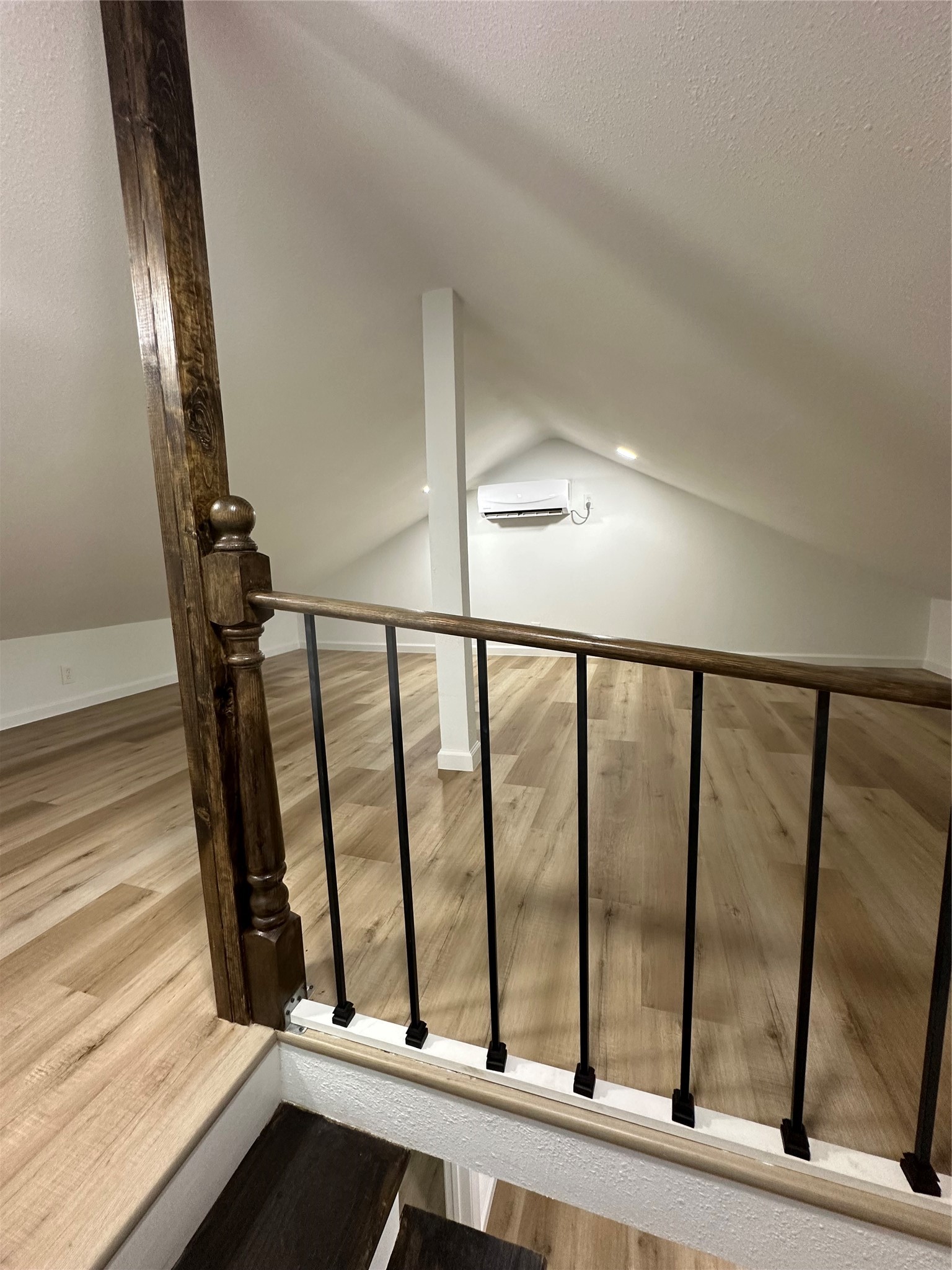 32 Farrell Street C Property Photo 26