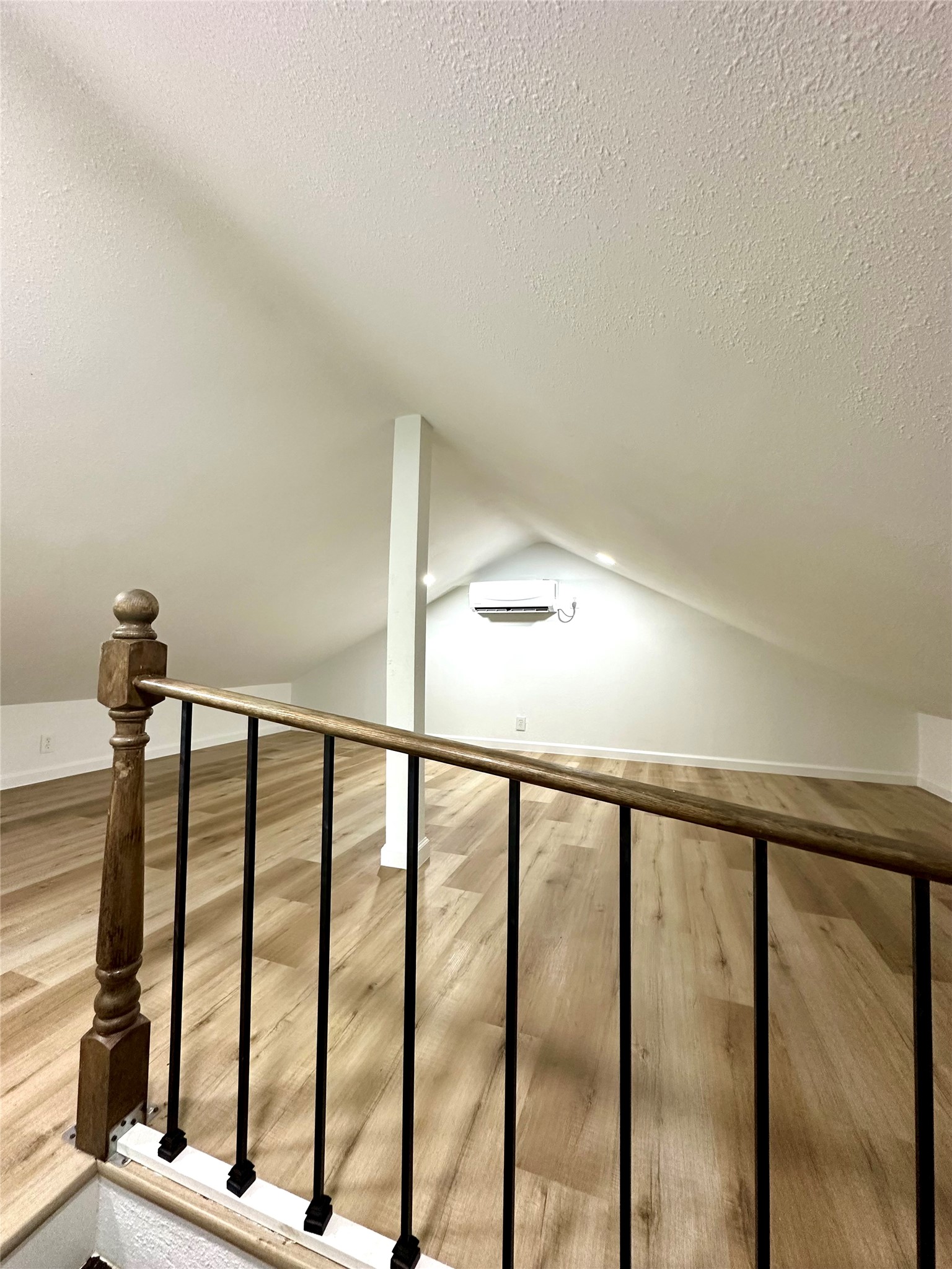 32 Farrell Street C Property Photo 27