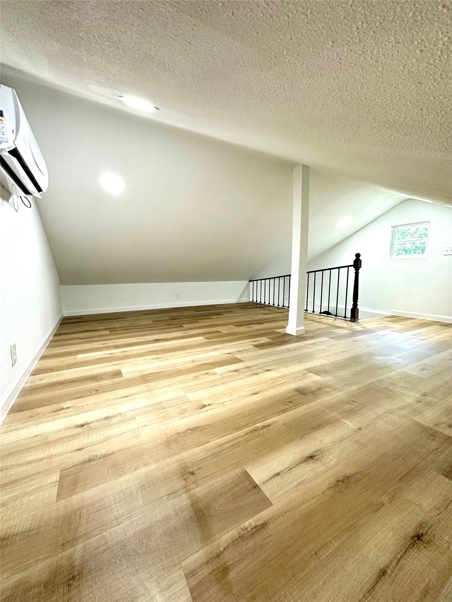 32 Farrell Street C Property Photo 28