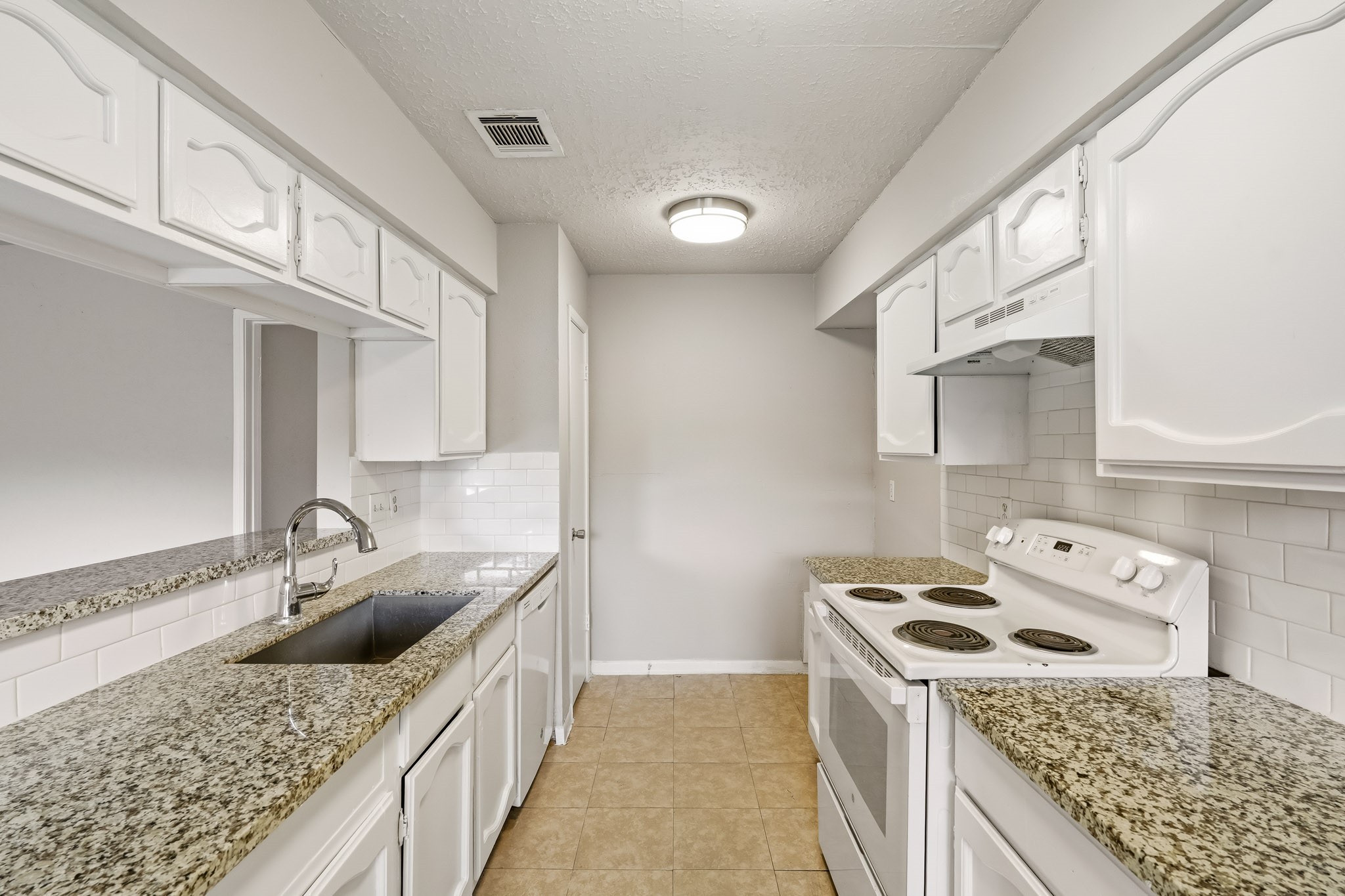 1310 Mossridge Drive Property Photo 6