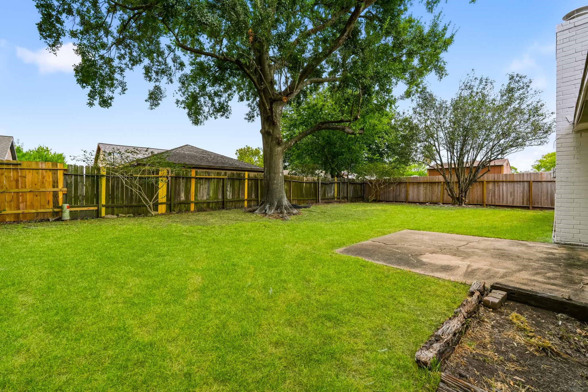 1310 Mossridge Drive Property Photo 12