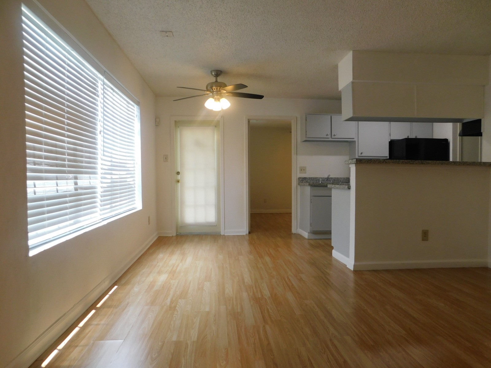 12660 Ashford Point Drive 207 Property Photo 3